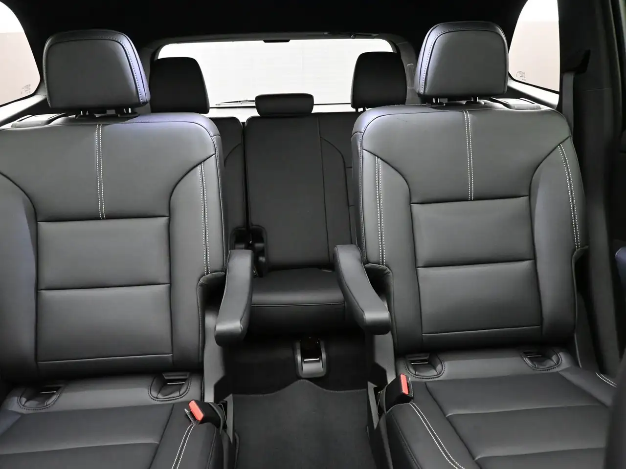 GMC Acadia снимка GMC Acadia