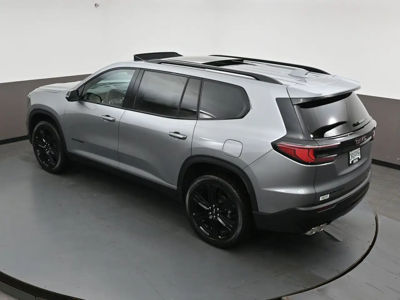 GMC Acadia снимка GMC Acadia