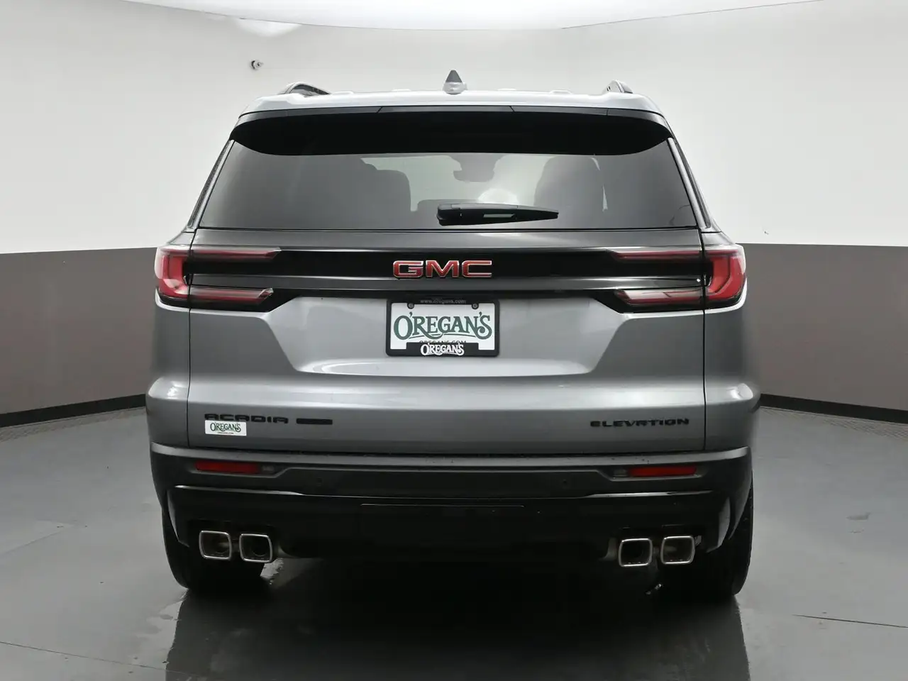 GMC Acadia снимка GMC Acadia