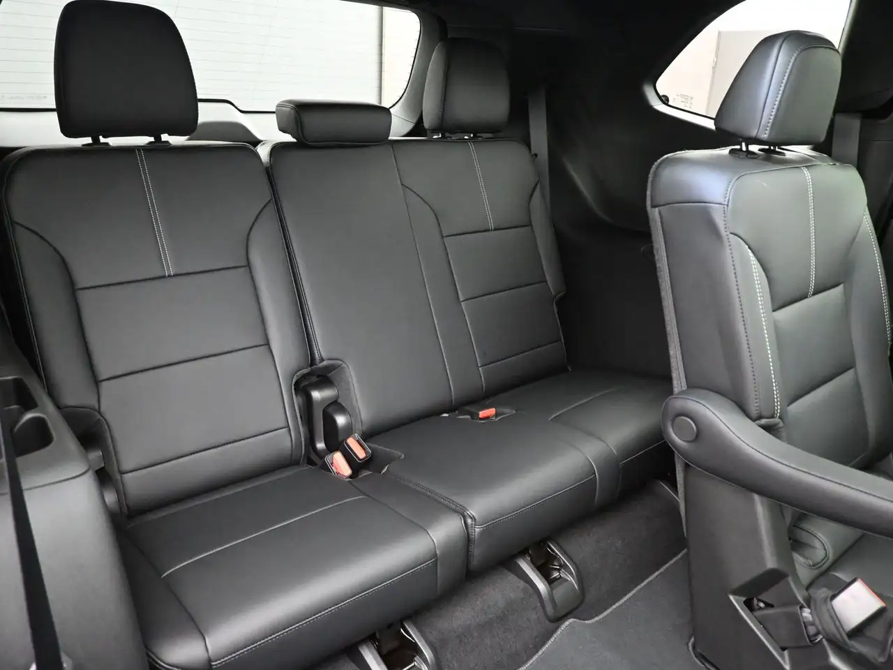 GMC Acadia снимка GMC Acadia