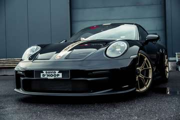 992 GT3 CLUBSPORT | LIFT | BOSE | CERAMIC | 1OWNER