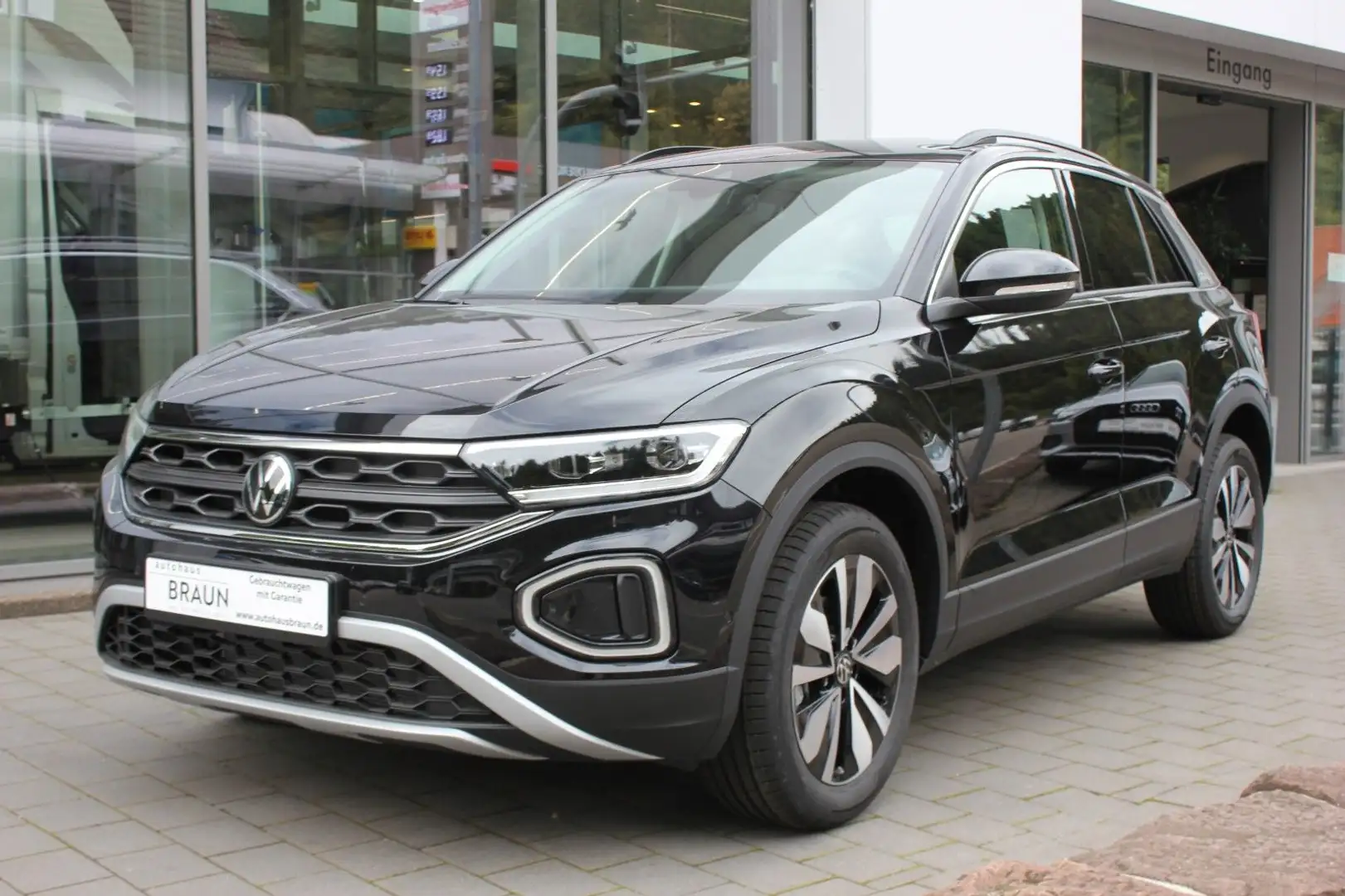 Volkswagen T-Roc Goal 1.0 TSI Navi,LED,SHZ,ACC,PDC,BT Schwarz - 2