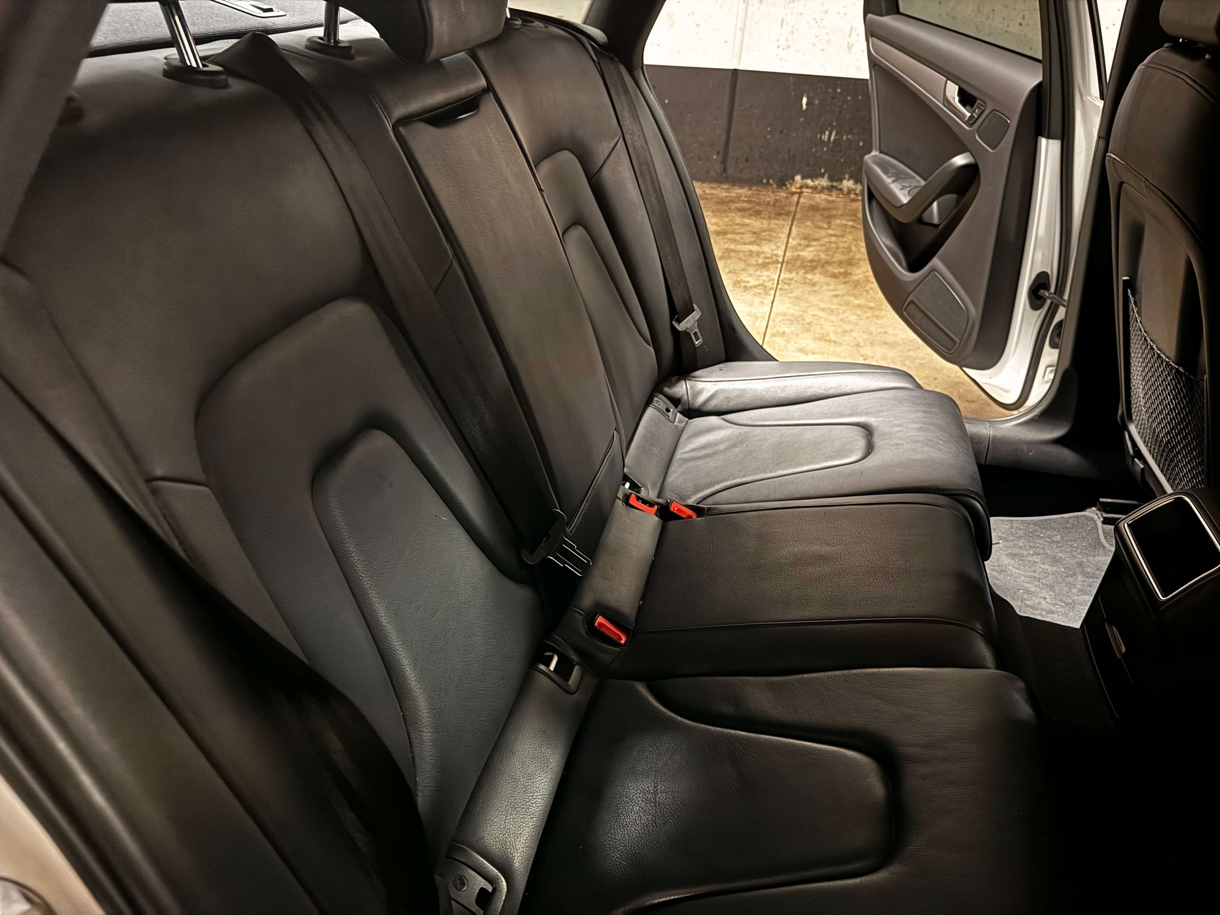 2015 Audi A4 S-Line Komfort plus thumb 16
