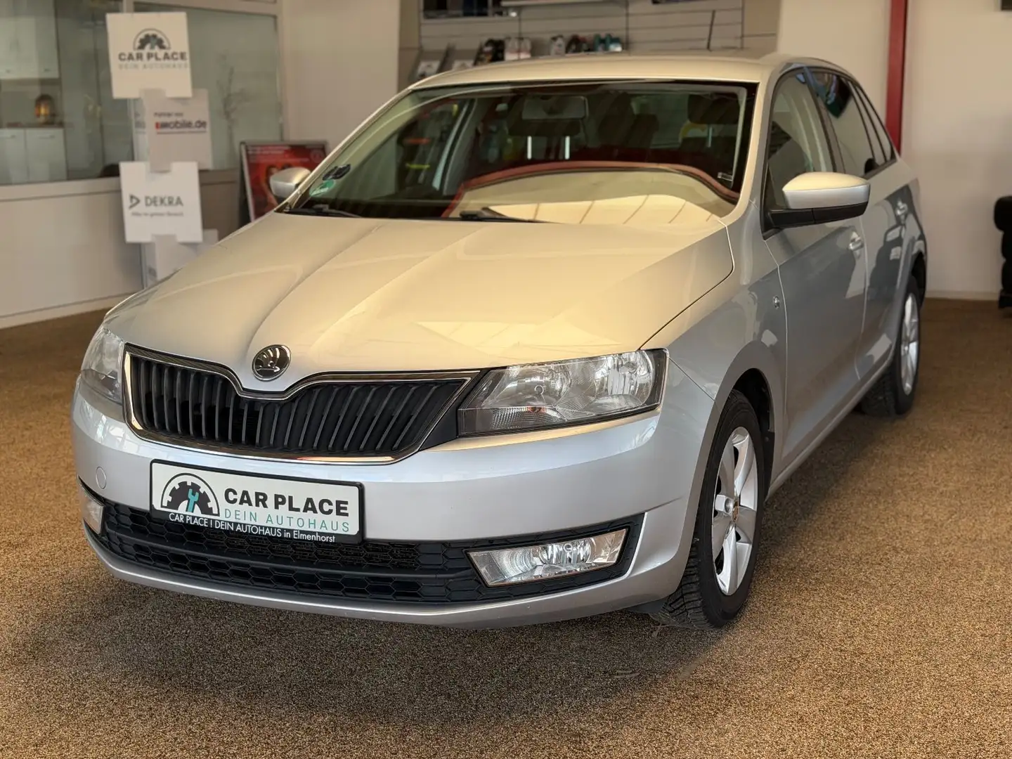 Skoda Rapid/Spaceback Spaceback Ambition Argent - 1