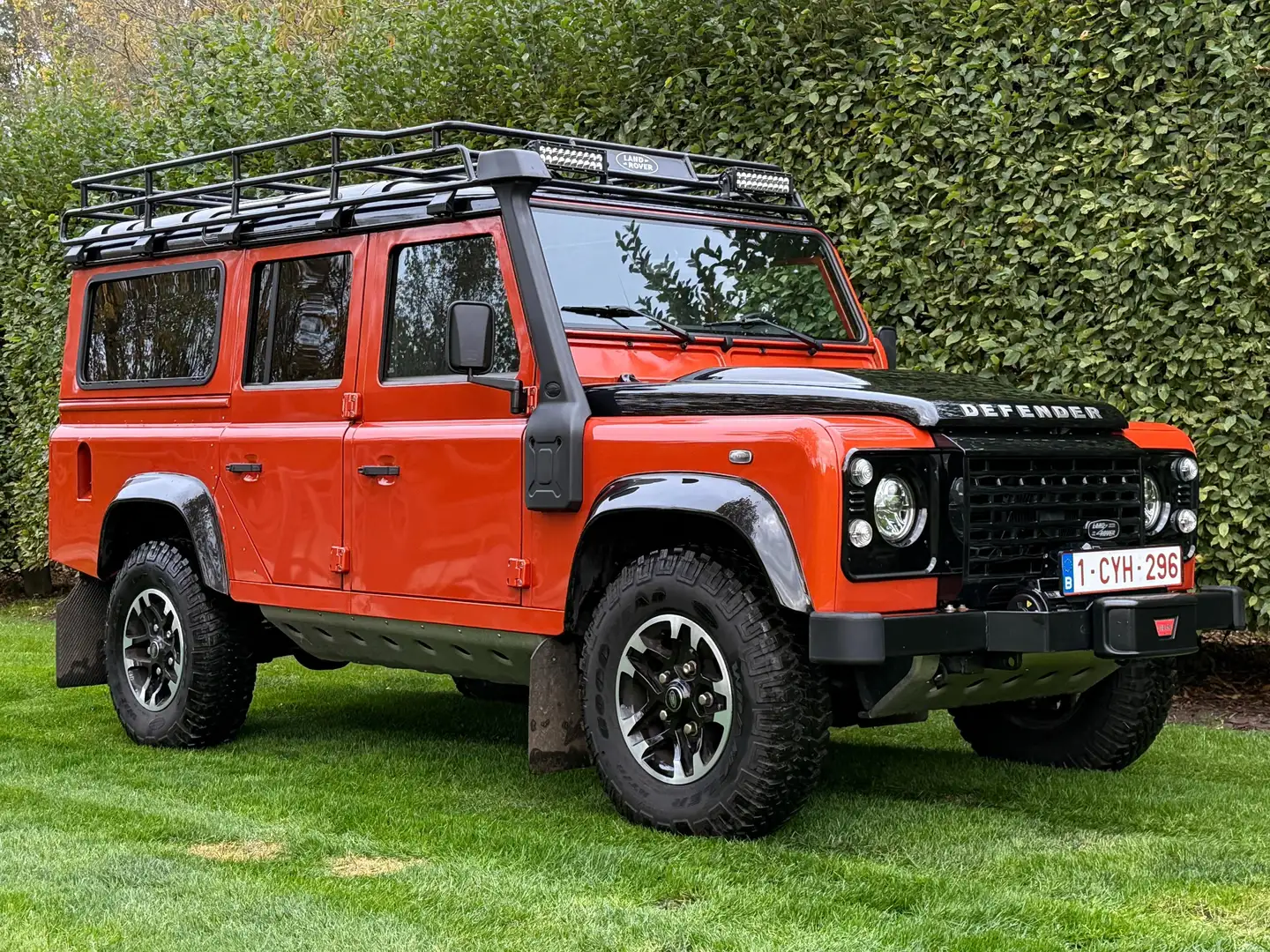 Land Rover Defender Defender 110 DPF Station Wagon Heritage Oranje - 1