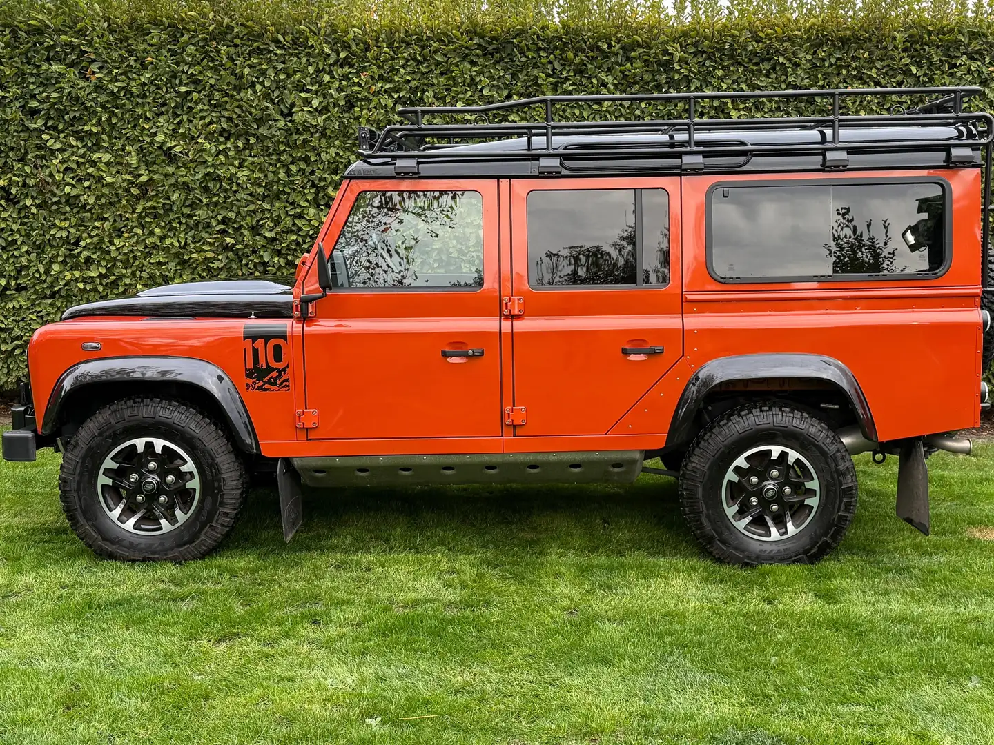 Land Rover Defender Defender 110 DPF Station Wagon Heritage Oranje - 2
