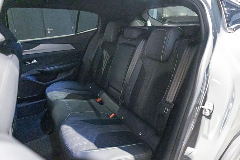 Peugeot 408 1.2 HYBRID 100 e-DSC6 GT — photo 8