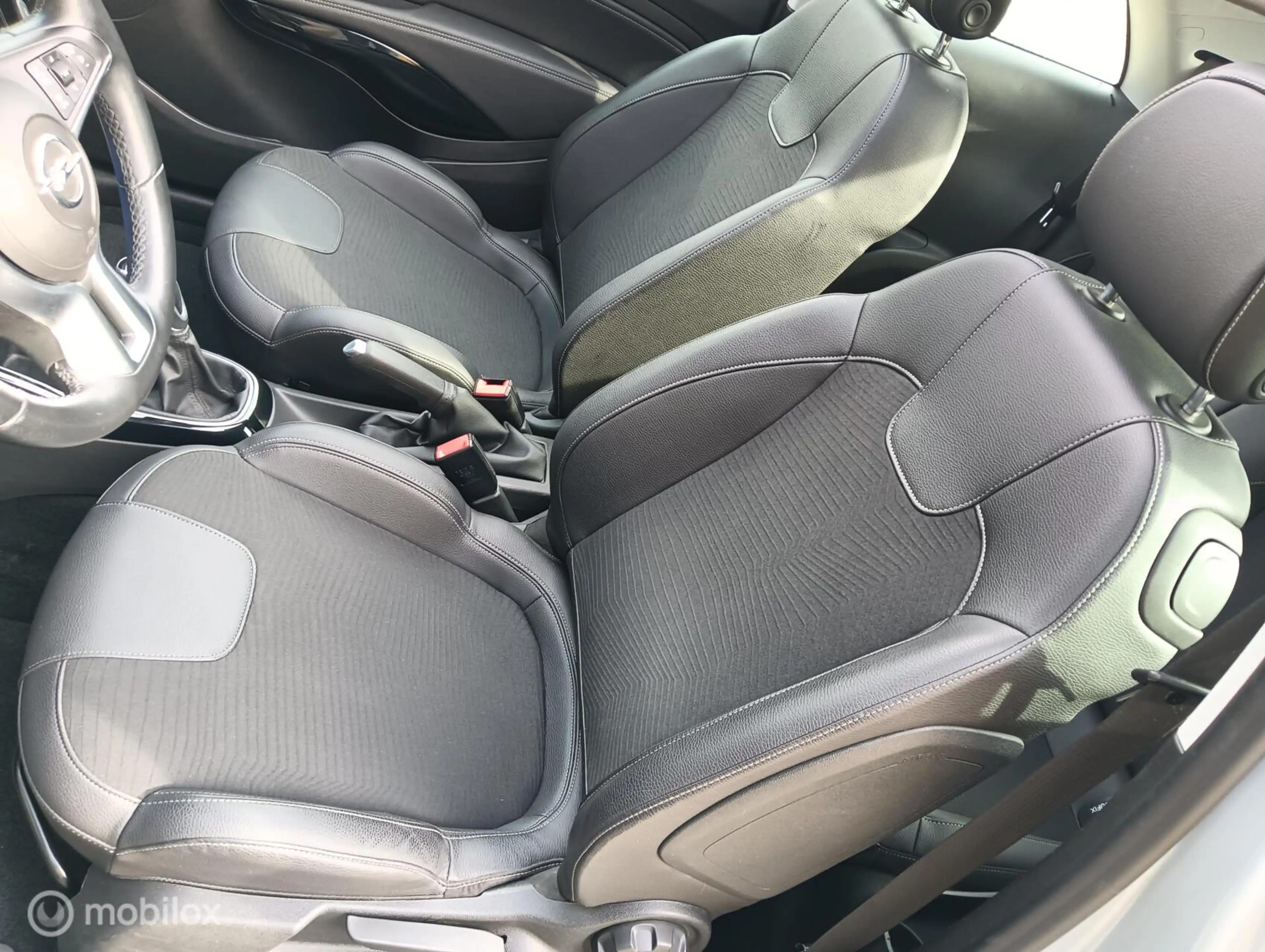 Opel Adam 1.4 automaat cabrio-top/all season banden — photo 13