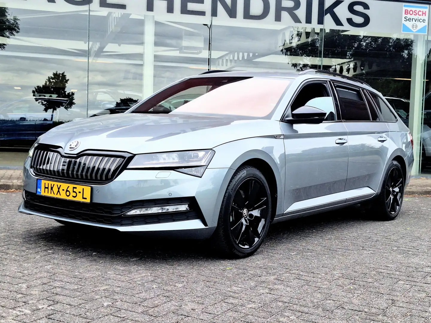 Skoda Superb Combi 1.4 TSI phev iV Sportline Business Automaat Grey - 2