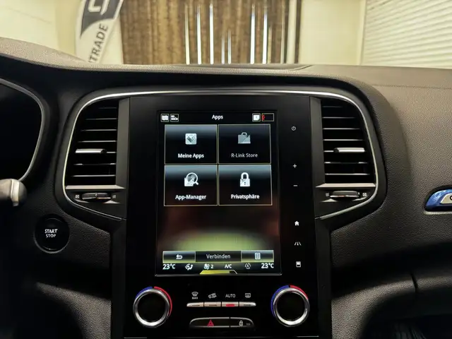 Renault Megane view 26