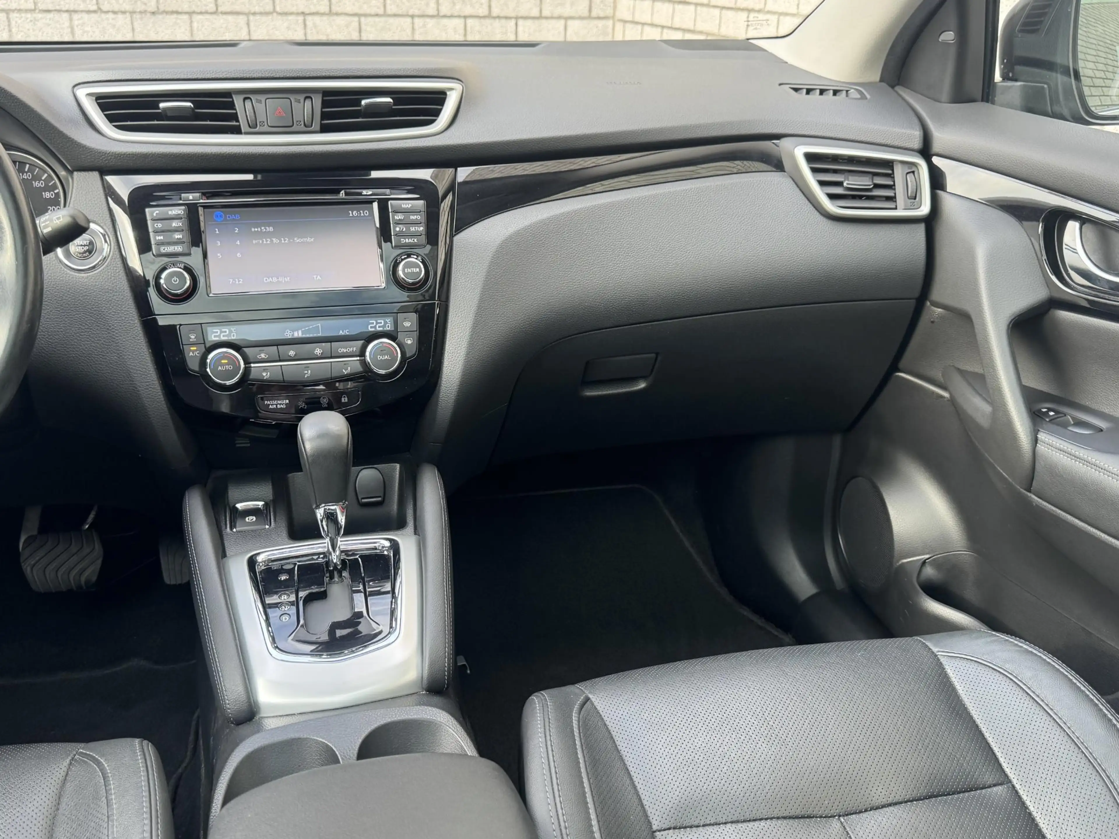 Nissan Qashqai 1.2 Tekna | Trekhaak | Panoramadak | Leder | 360° — photo 11