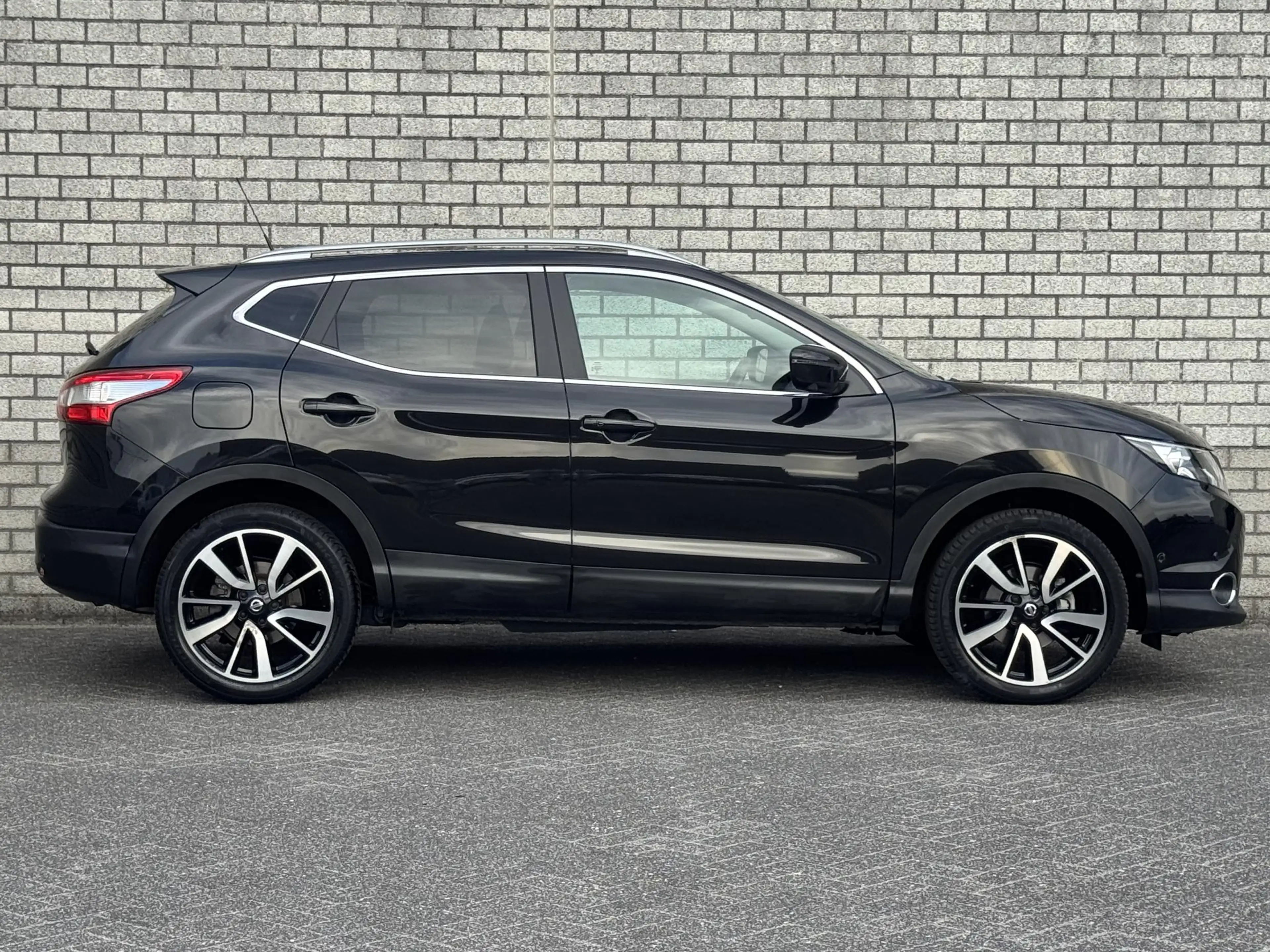 Nissan Qashqai 1.2 Tekna | Trekhaak | Panoramadak | Leder | 360° — photo 20