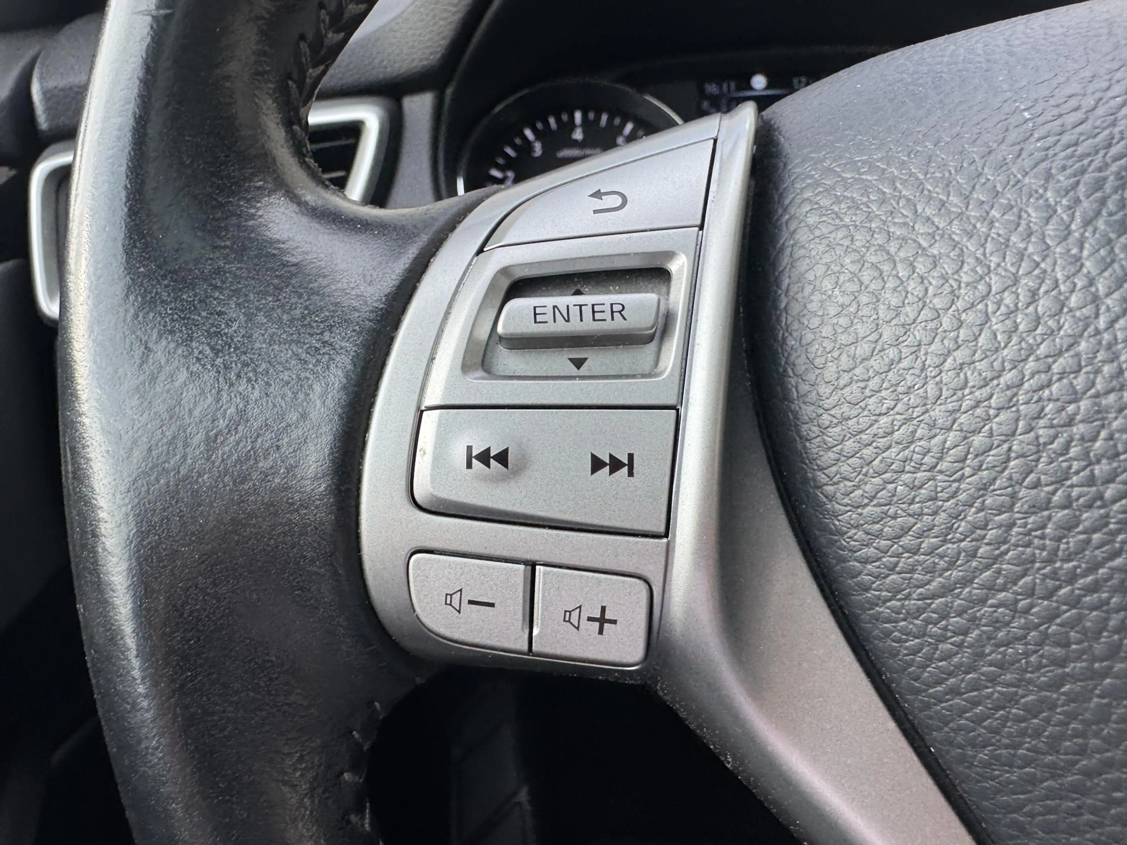 Nissan Qashqai 1.2 Tekna | Trekhaak | Panoramadak | Leder | 360° — photo 24