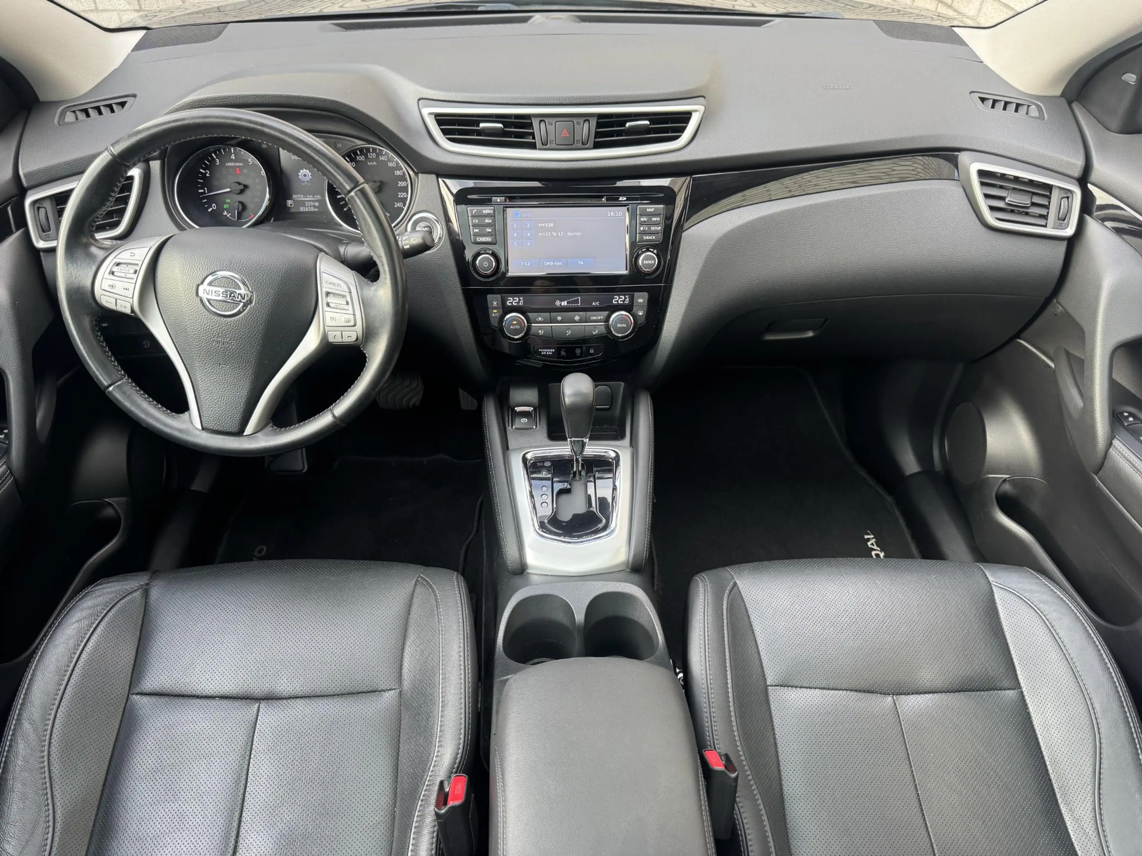 Nissan Qashqai 1.2 Tekna | Trekhaak | Panoramadak | Leder | 360° — photo 3