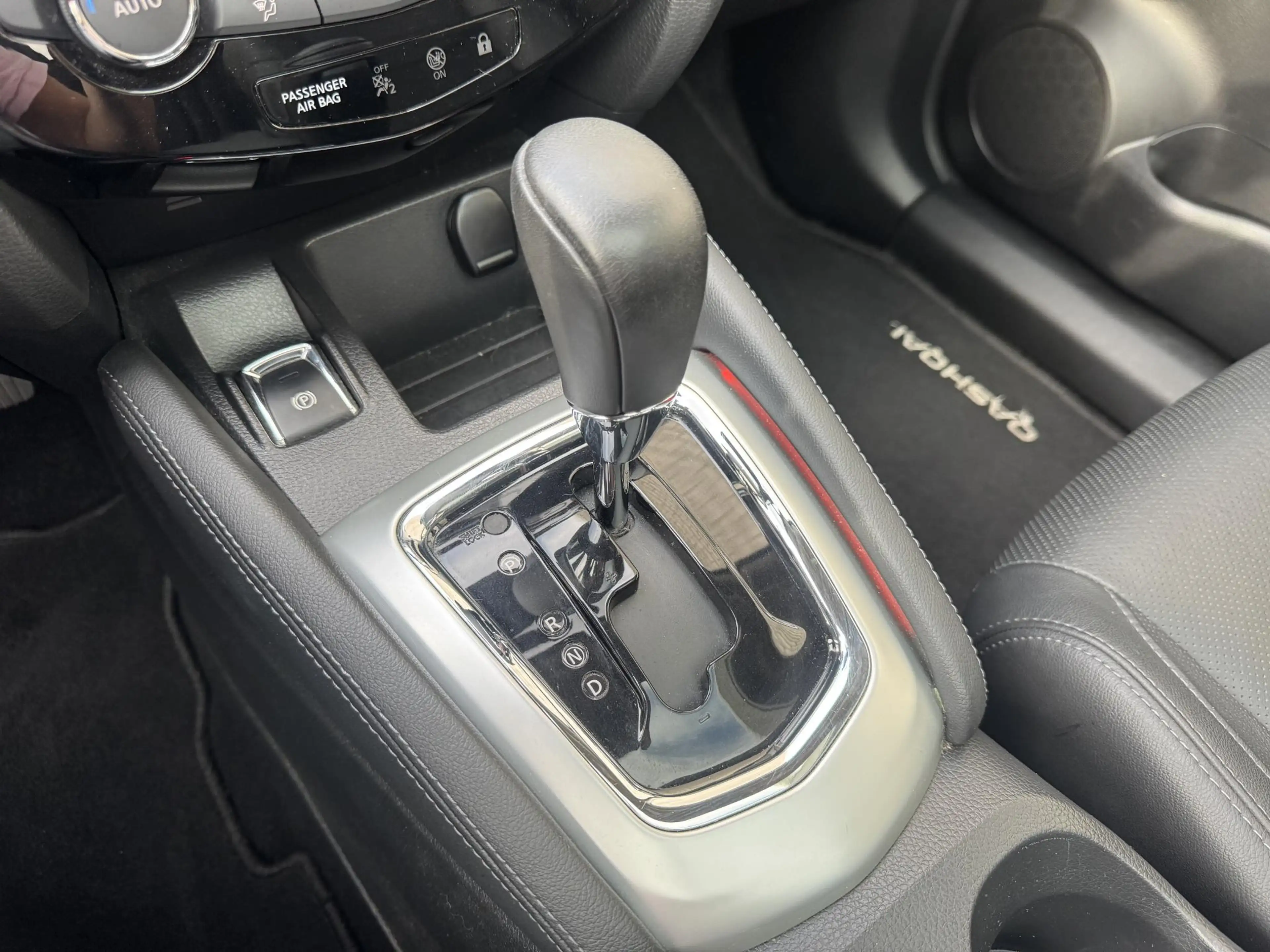 Nissan Qashqai 1.2 Tekna | Trekhaak | Panoramadak | Leder | 360° — photo 26