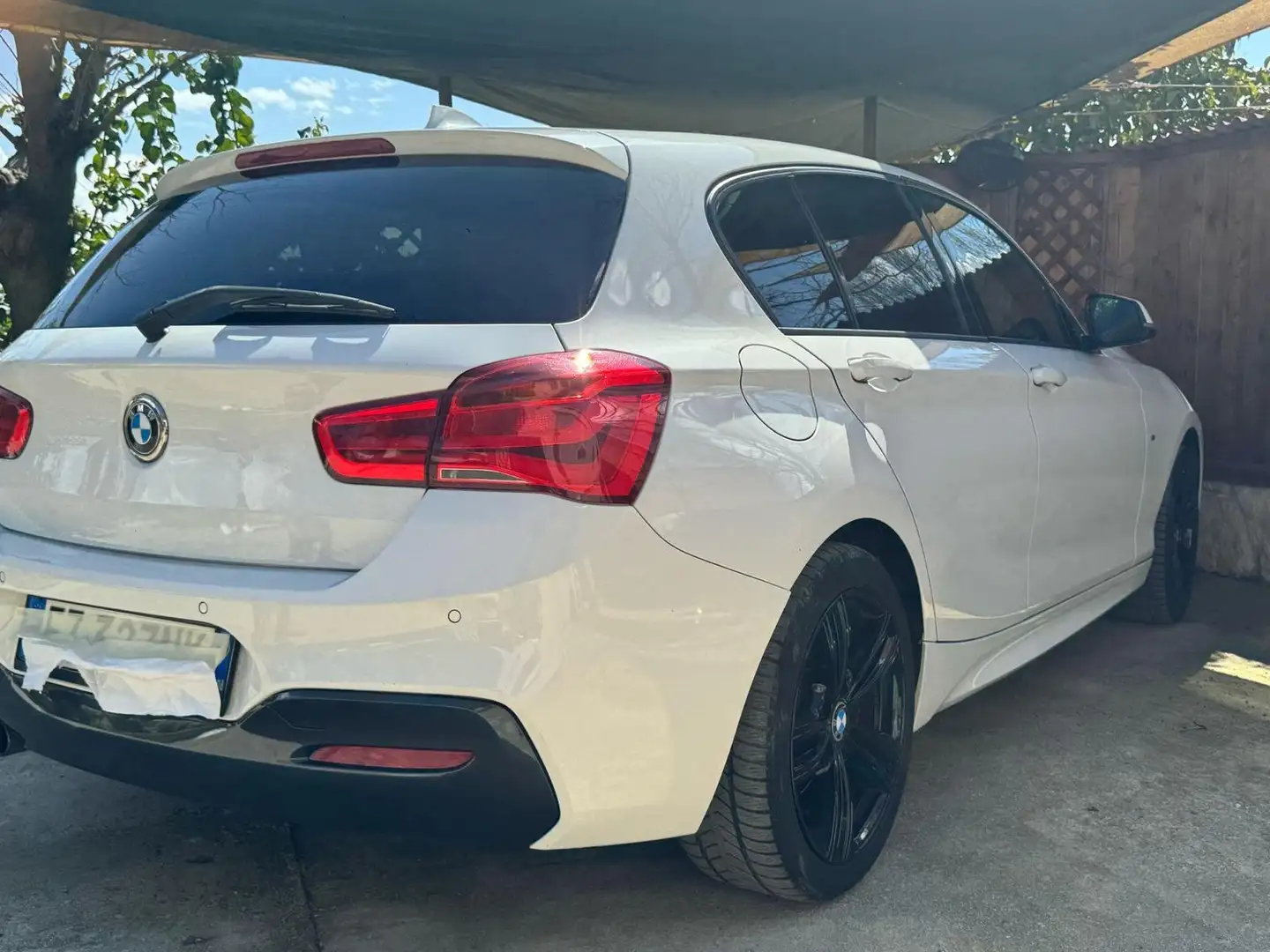 BMW 120 Serie 1 F/20-21 2015 120d xdrive Advantage 5p auto - 2