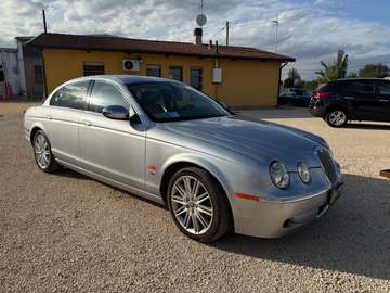 S-Type 2.7 diesel V6 Executive