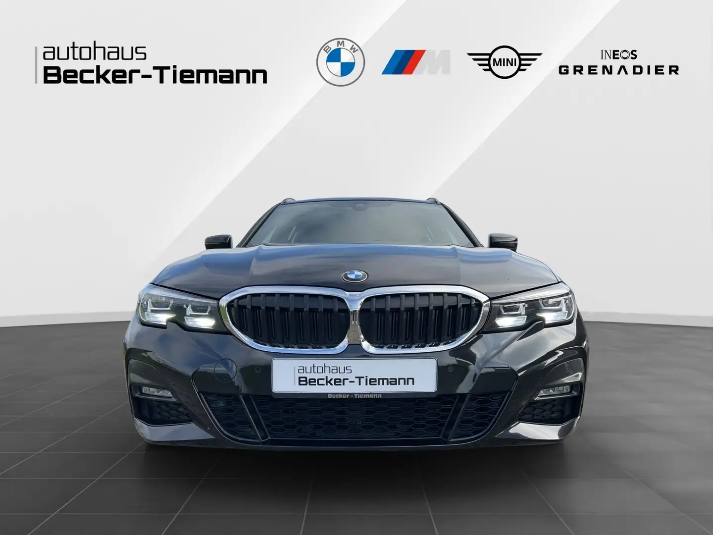 BMW 320 d Touring M-Sport / Ambiente Beleuchtung Negro - 2