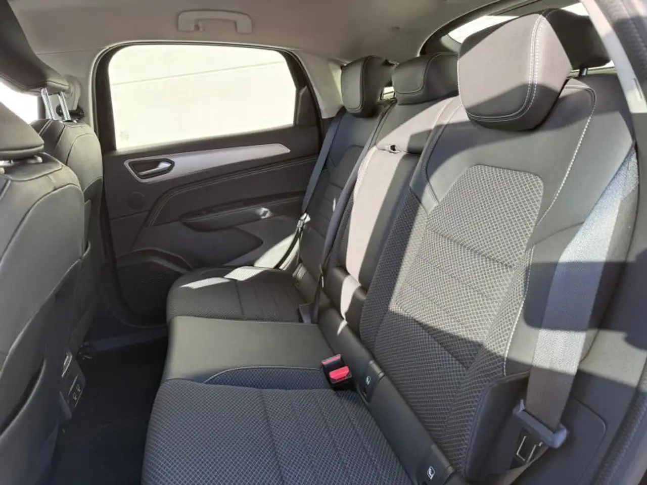 Renault Arkana Intens E-tech Full Hybrid 11