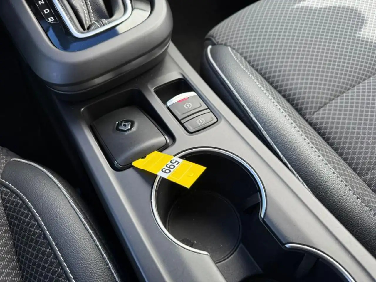 Renault Arkana Intens E-tech Full Hybrid 23