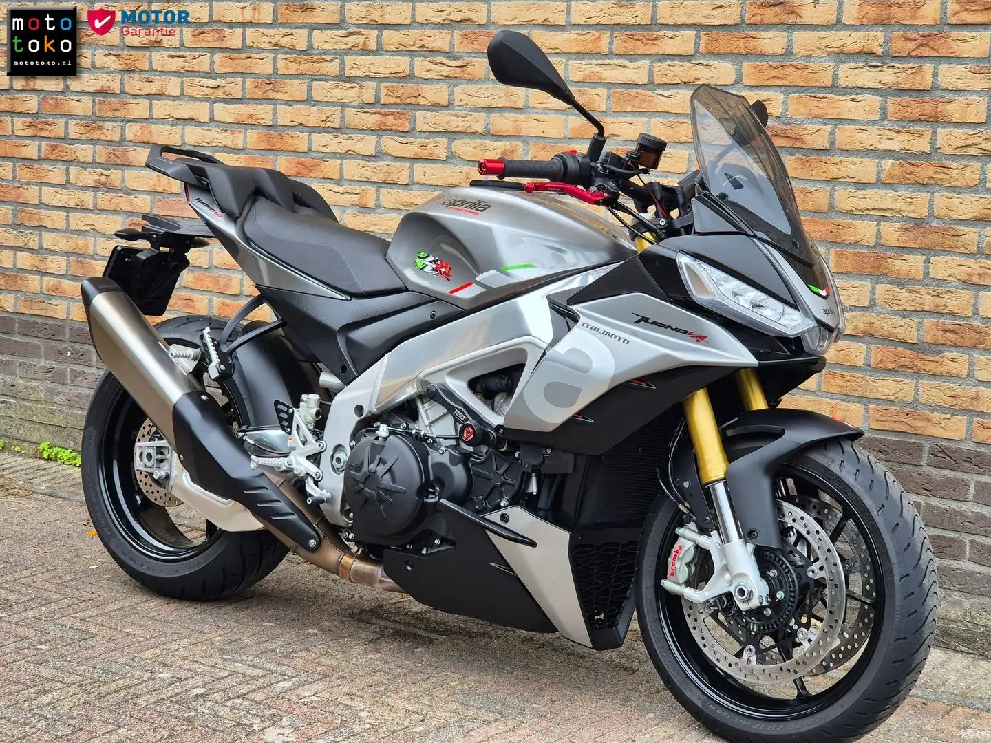 Aprilia Tuono V4 1100 Grijs - 1
