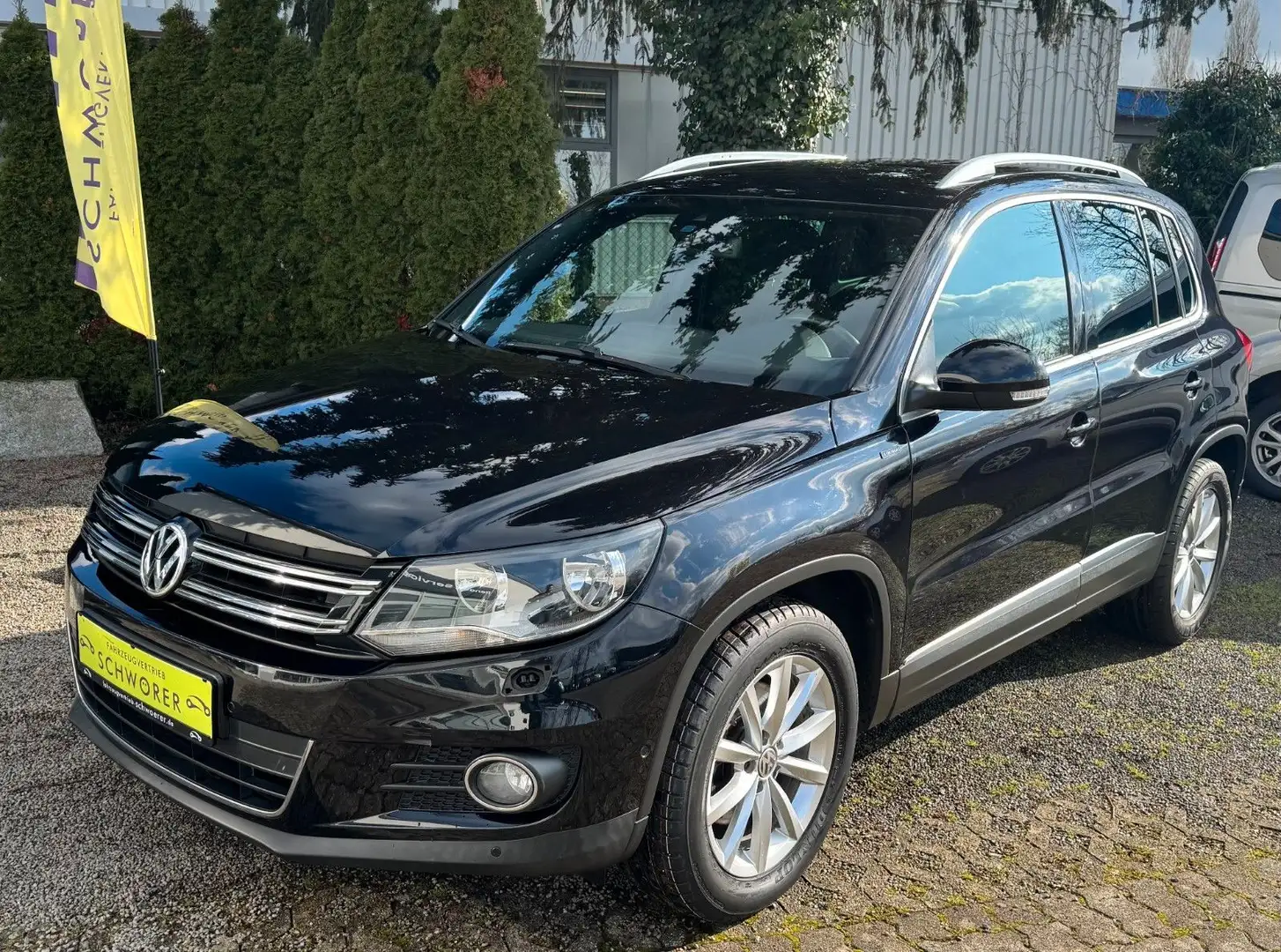Volkswagen Tiguan Lounge*Sport&Style*Autom.*Navi*SH*Kamera* Noir - 2