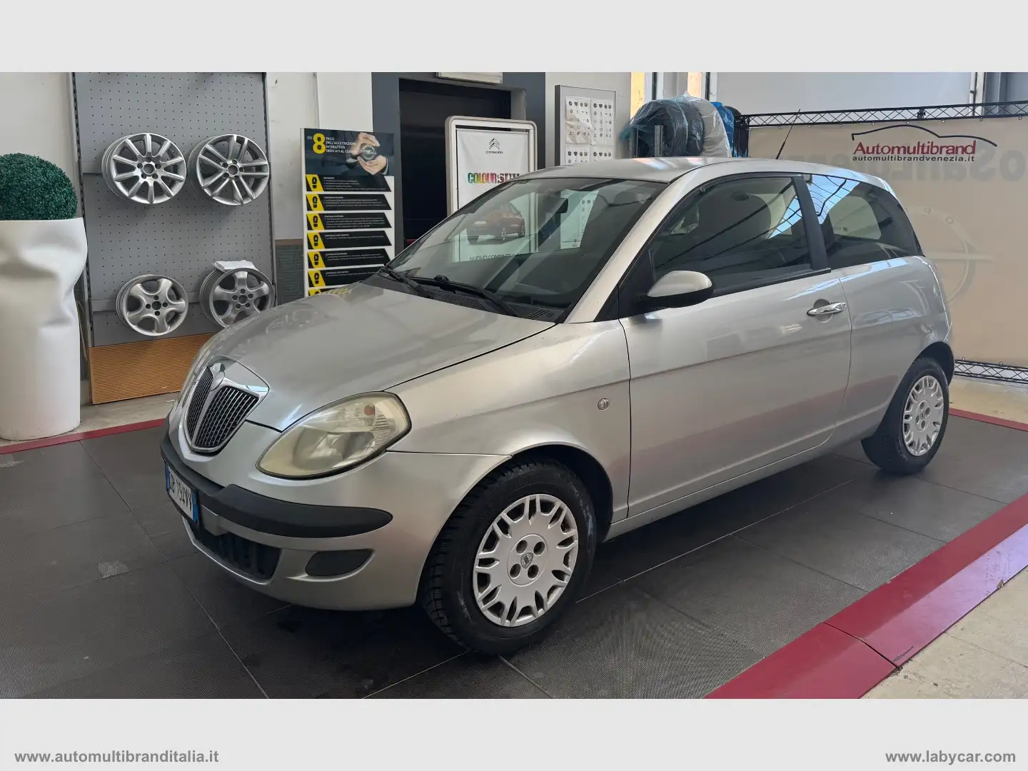 Lancia Ypsilon 1.2 Oro Grigio - 1