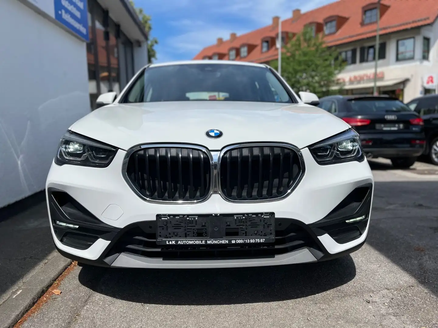 BMW X1 sDrive 18d Advantage Aut. Navi+LED+17" Alu Blanc - 2