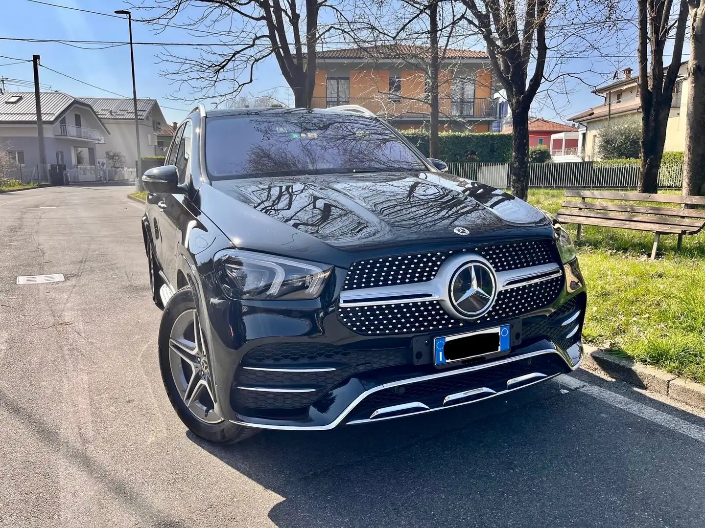 Mercedes-Benz GLE 400 D Premium PLUS 4matic AMG Line est/int. Negru - 2