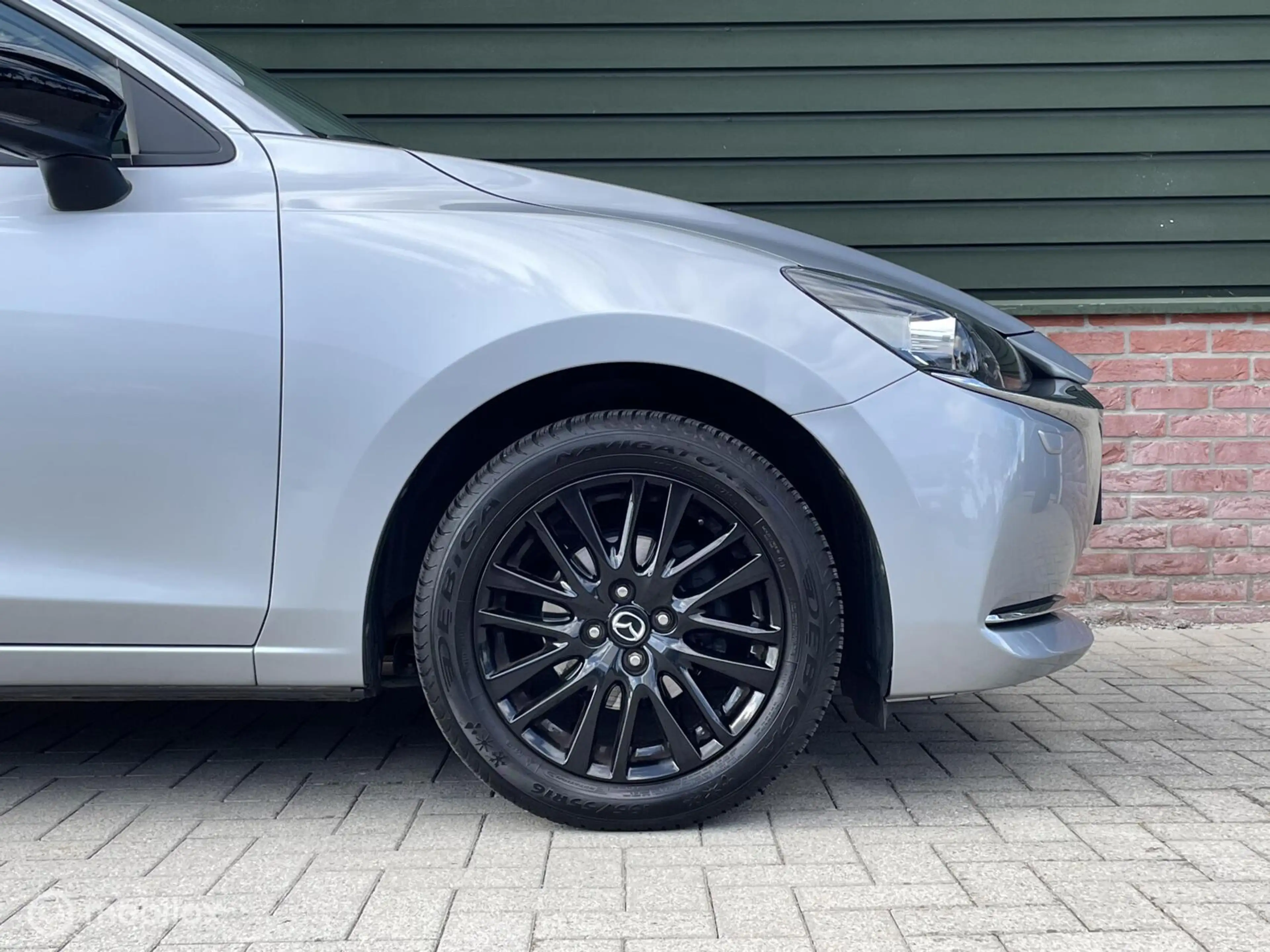 Mazda 2 1.5 Skyactiv-G Sportive / CARPLAY / CAMERA / KEURI — photo 38
