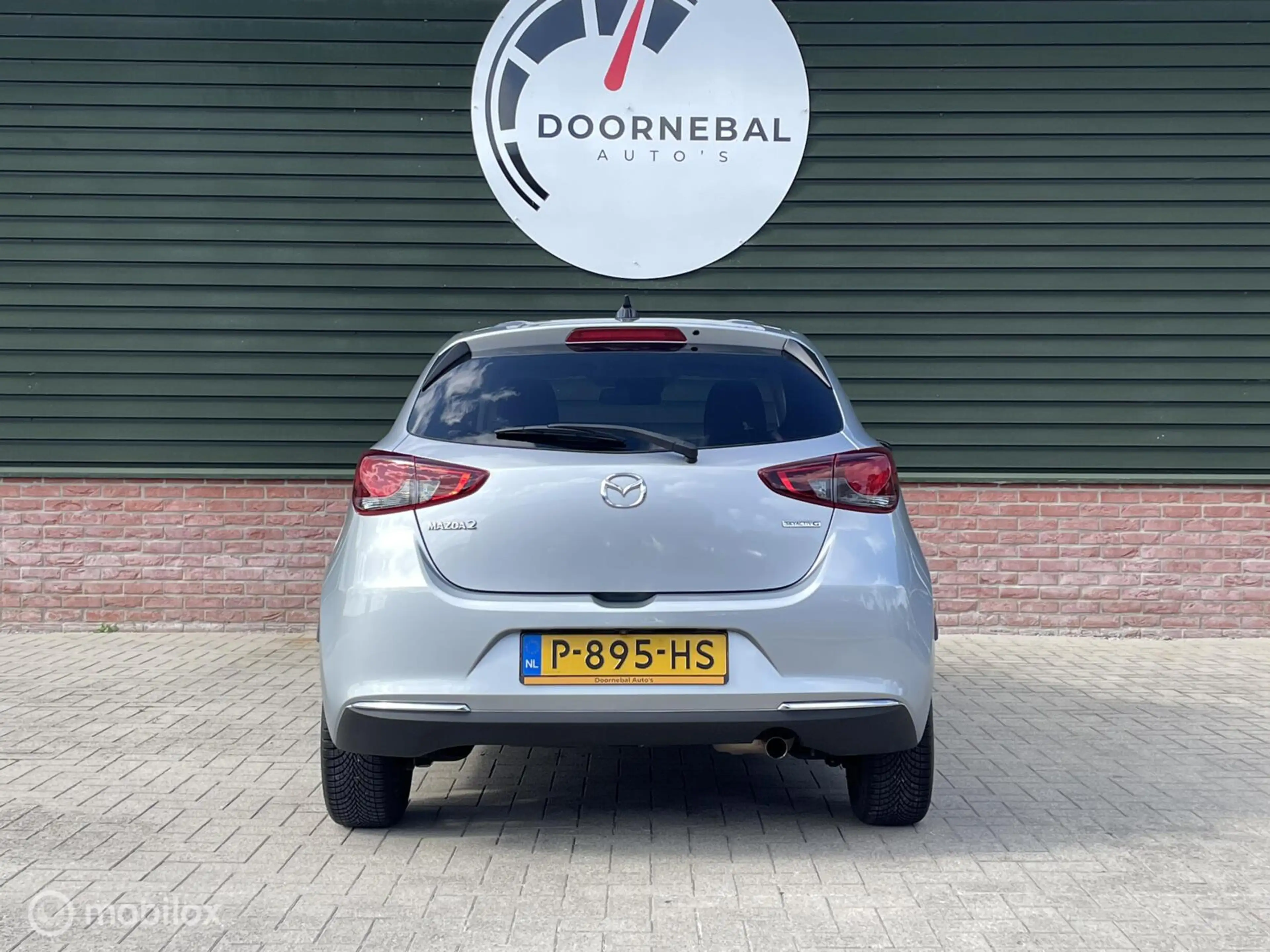 Mazda 2 1.5 Skyactiv-G Sportive / CARPLAY / CAMERA / KEURI — photo 13