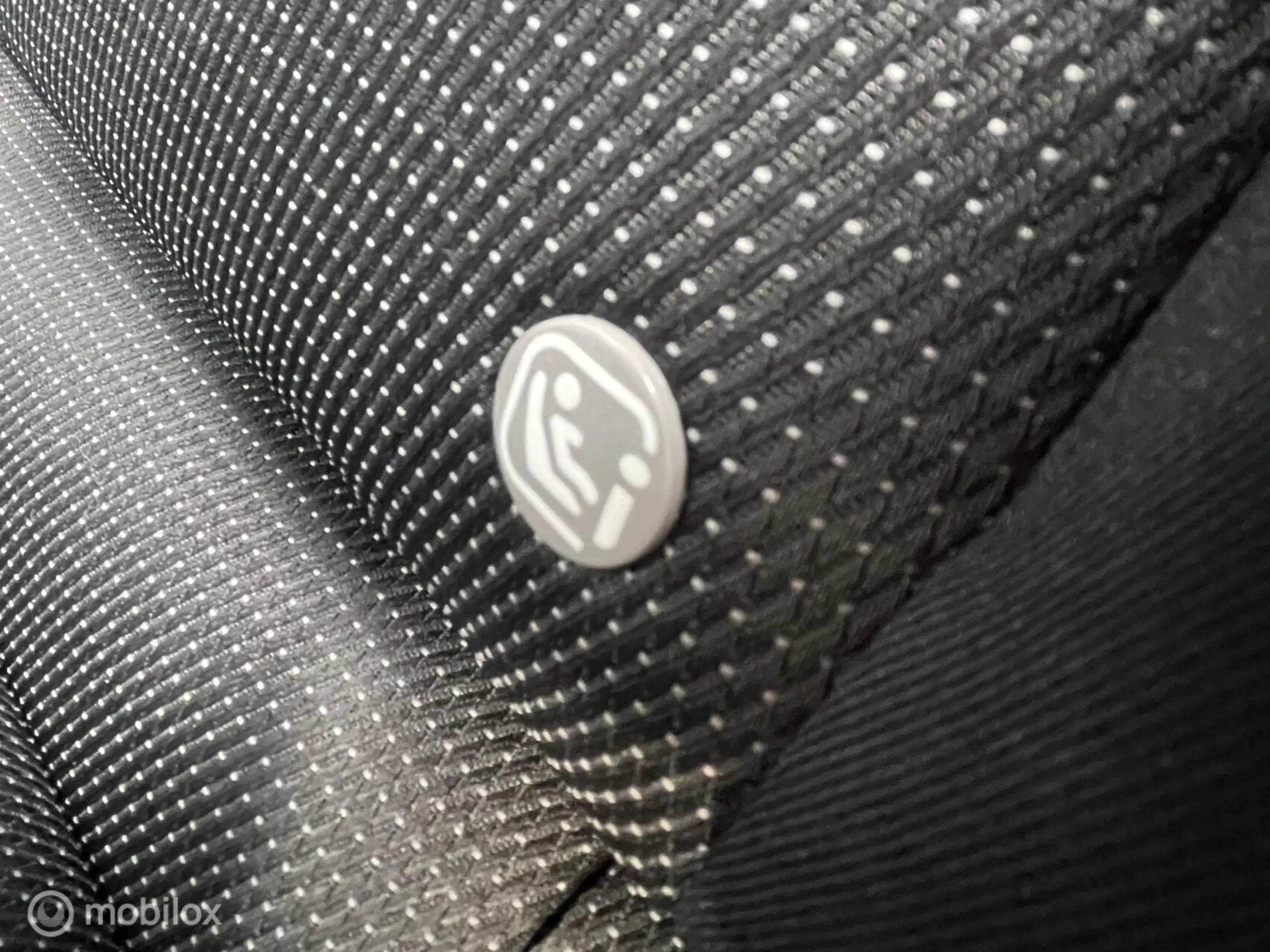 Mazda 2 1.5 Skyactiv-G Sportive / CARPLAY / CAMERA / KEURI — photo 35