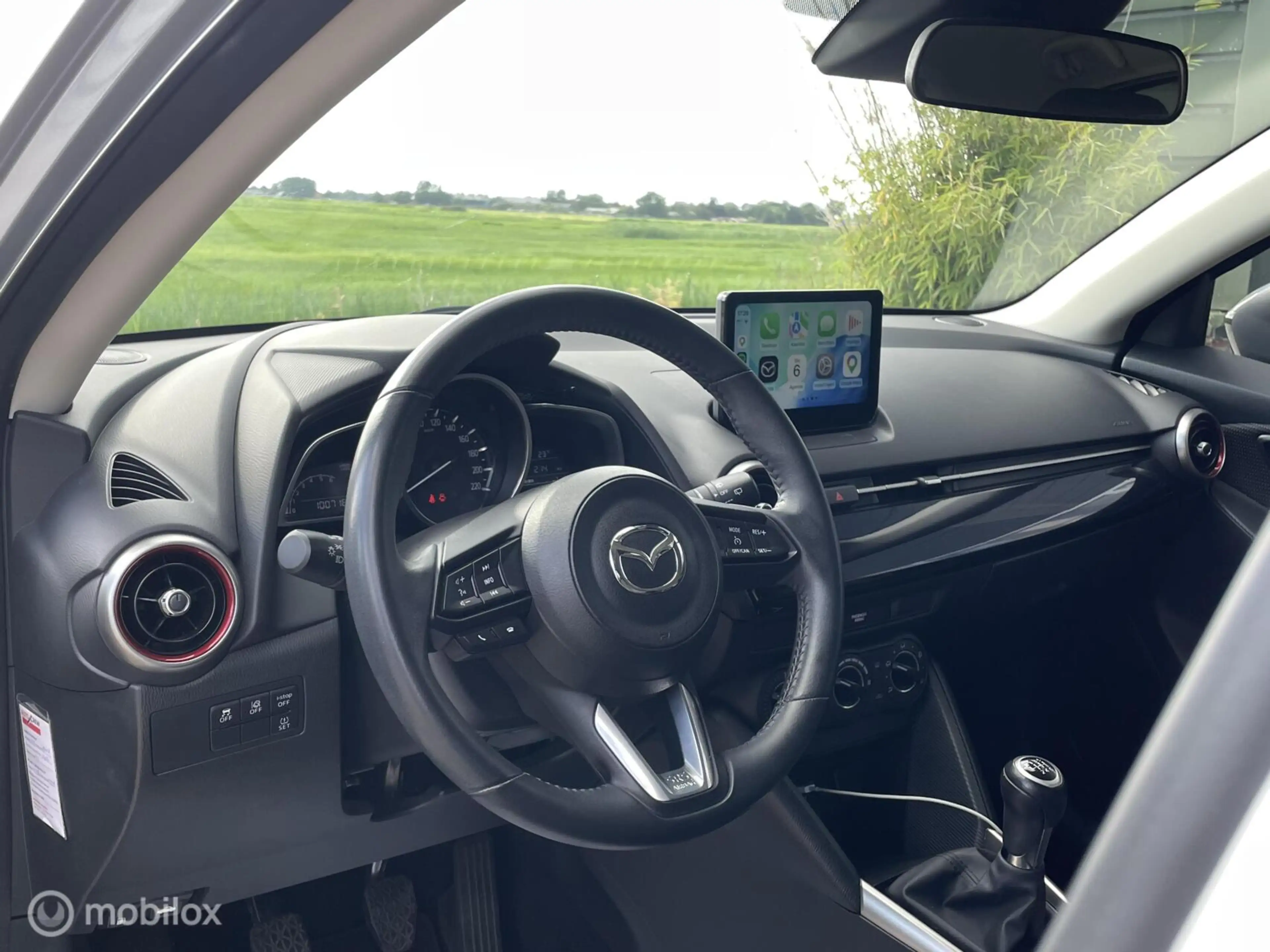 Mazda 2 1.5 Skyactiv-G Sportive / CARPLAY / CAMERA / KEURI — photo 4