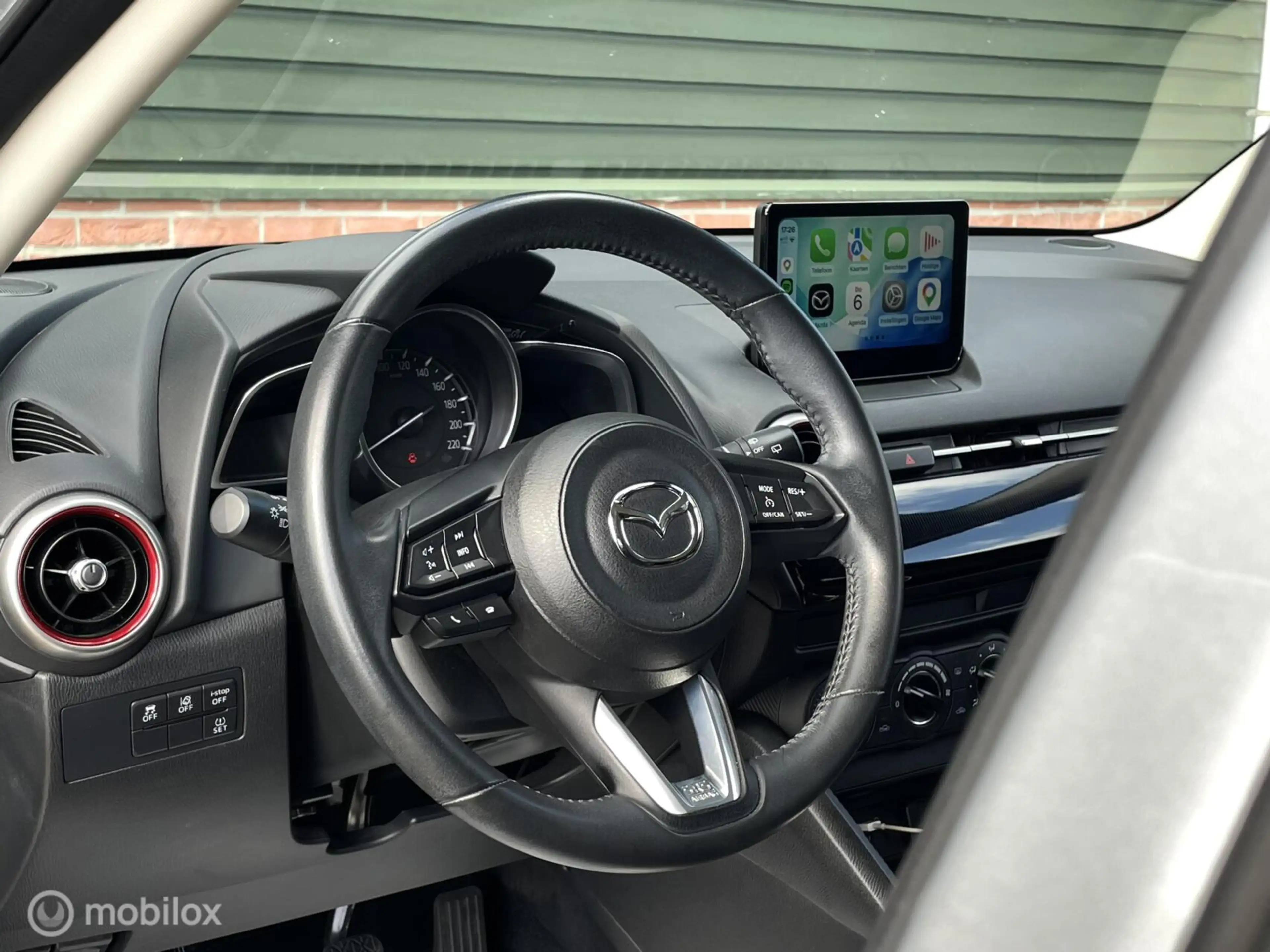 Mazda 2 1.5 Skyactiv-G Sportive / CARPLAY / CAMERA / KEURI — photo 25