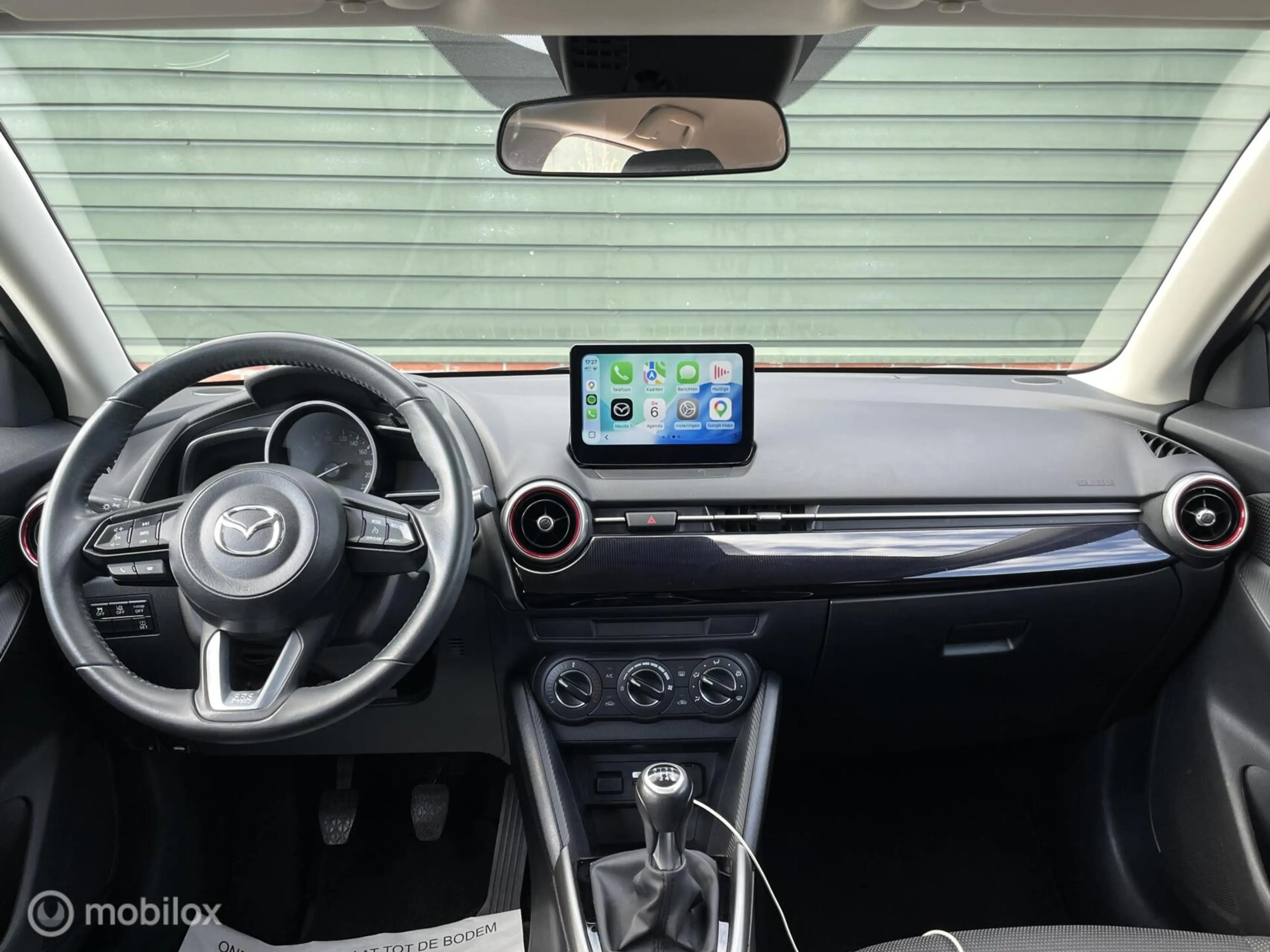 Mazda 2 1.5 Skyactiv-G Sportive / CARPLAY / CAMERA / KEURI — photo 21