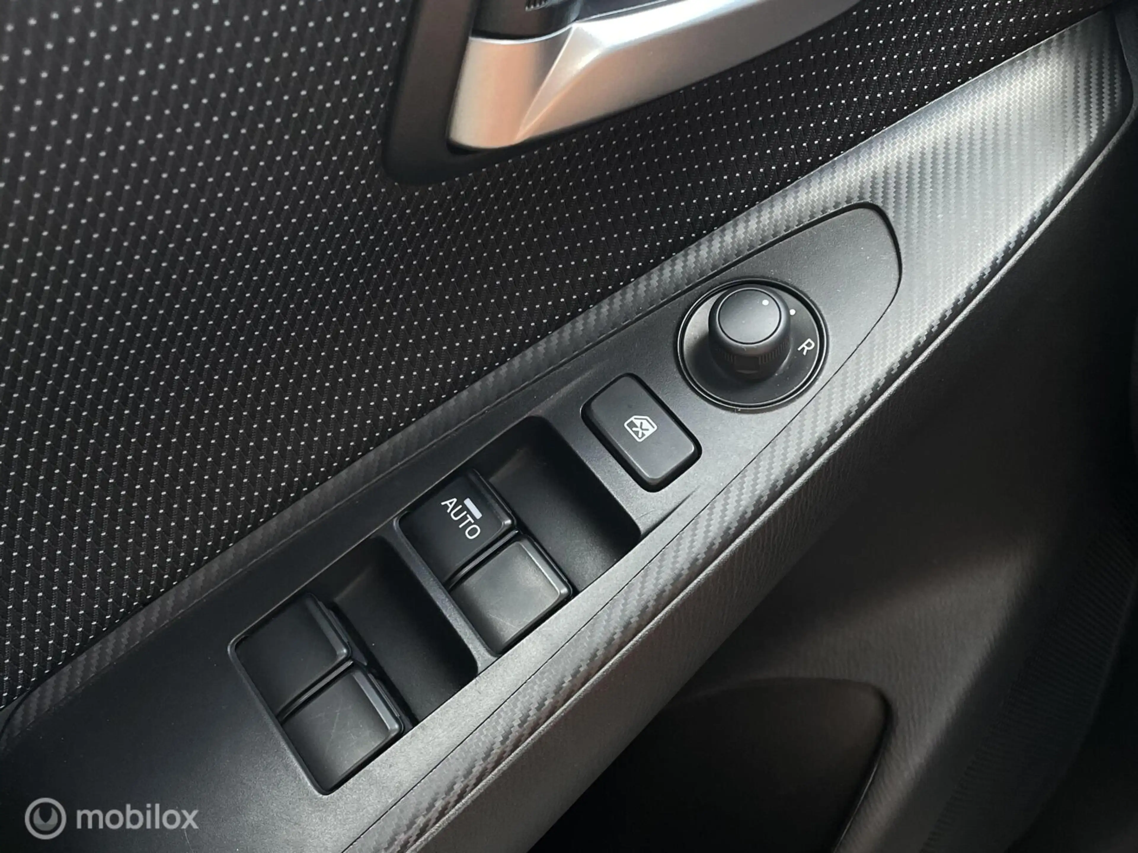 Mazda 2 1.5 Skyactiv-G Sportive / CARPLAY / CAMERA / KEURI — photo 18