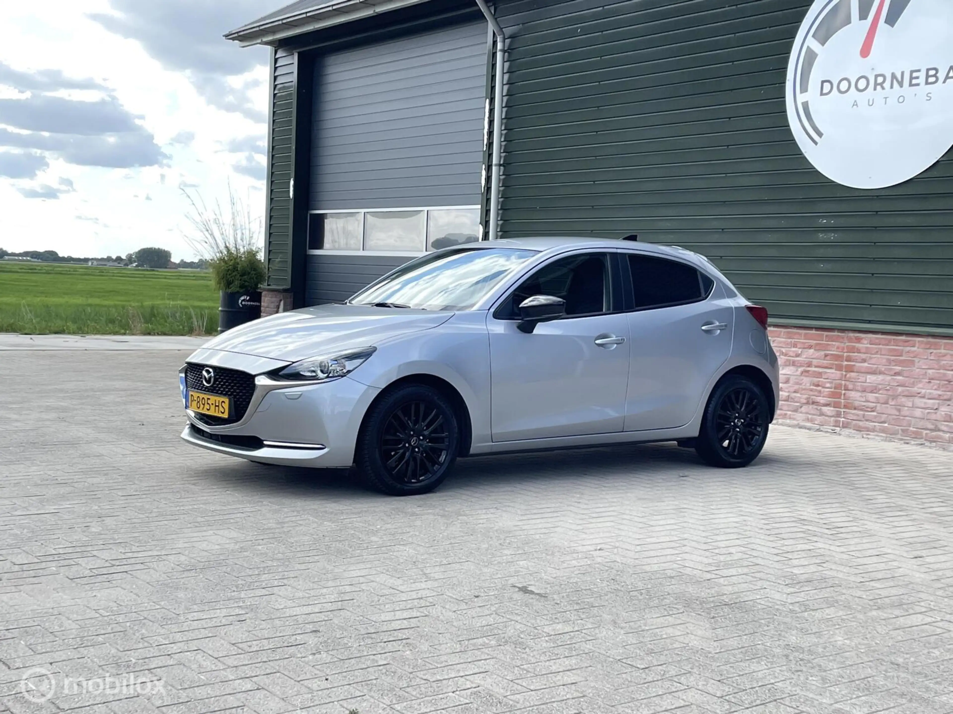 Mazda 2 1.5 Skyactiv-G Sportive / CARPLAY / CAMERA / KEURI — photo 15