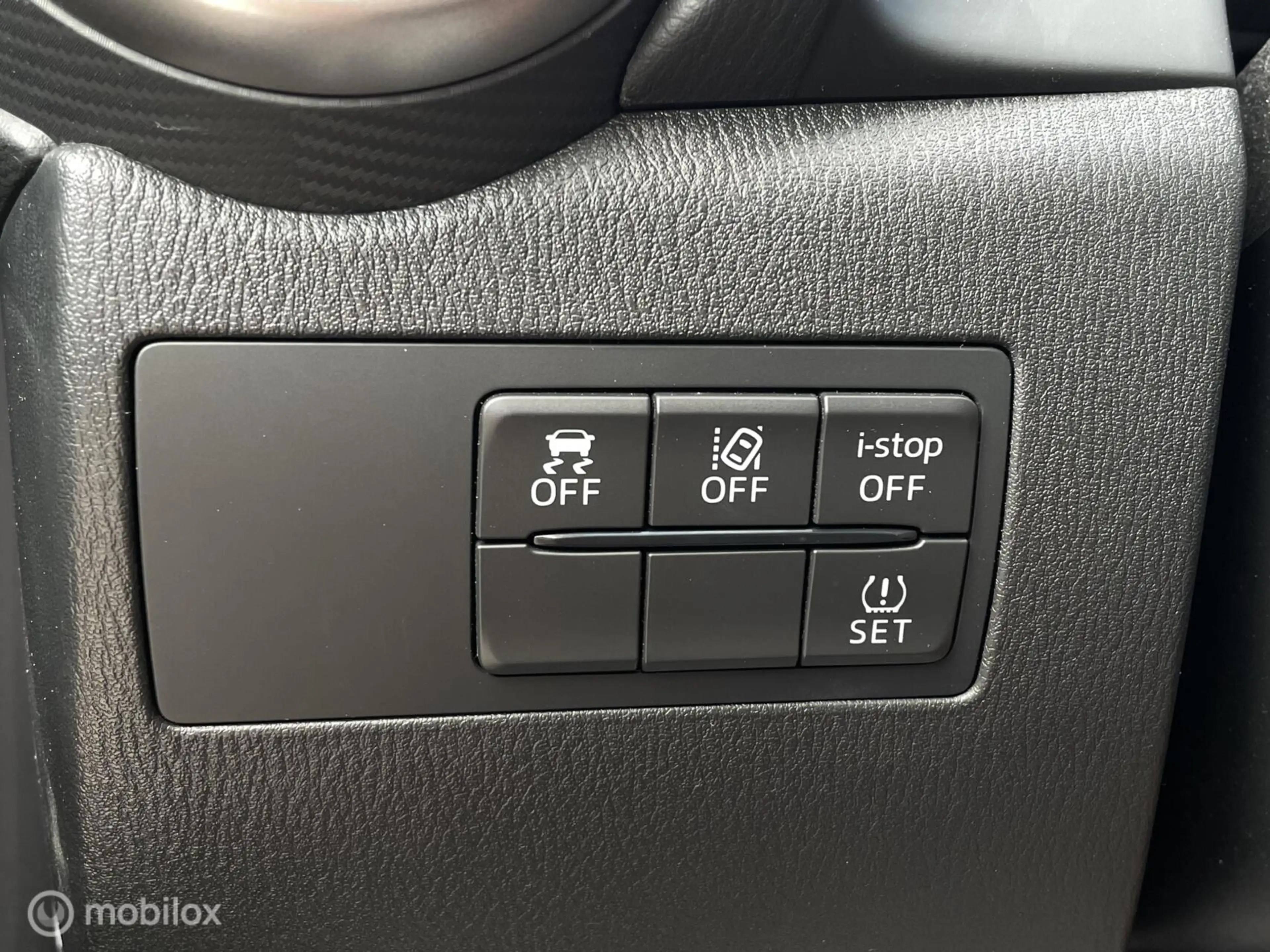 Mazda 2 1.5 Skyactiv-G Sportive / CARPLAY / CAMERA / KEURI — photo 19