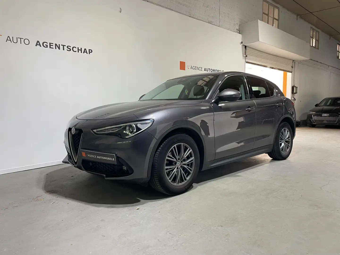 Alfa Romeo Stelvio 12 mois de garantie Grijs - 2