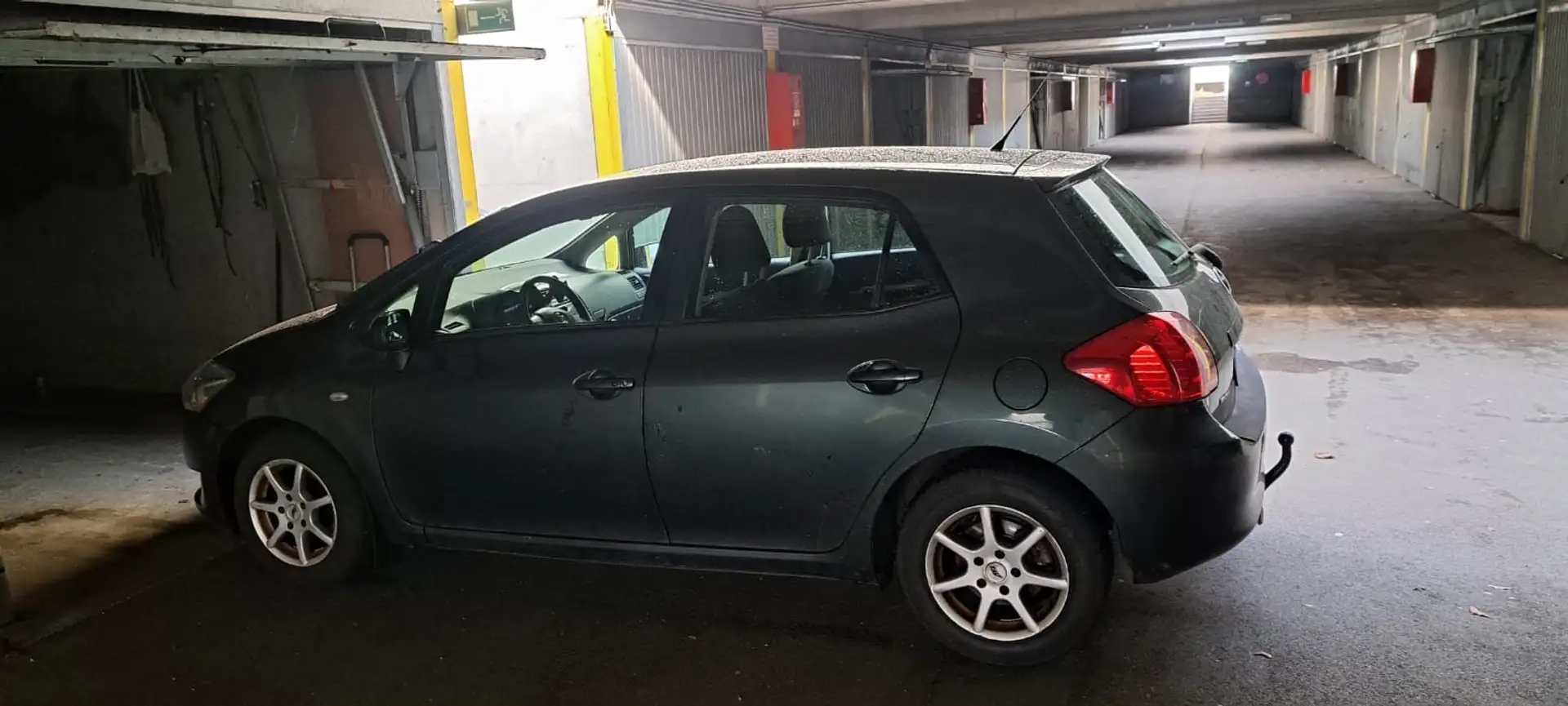Toyota Auris 1,6 Dual VVT-i High MMT - 1