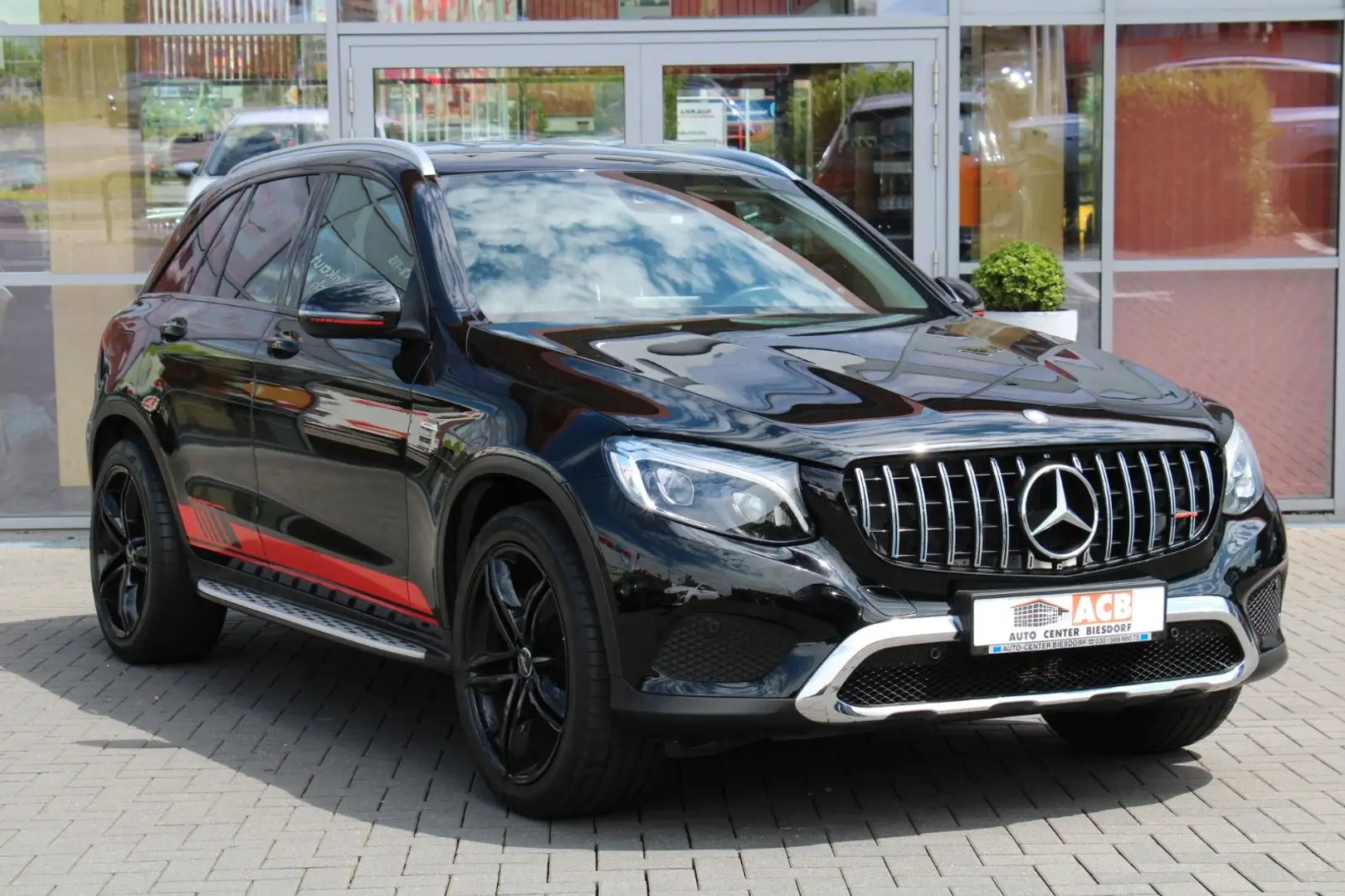 Mercedes-Benz GLC 220 d 4-M 9G-Tronic LED Standhzg Navi PTS Negro - 2