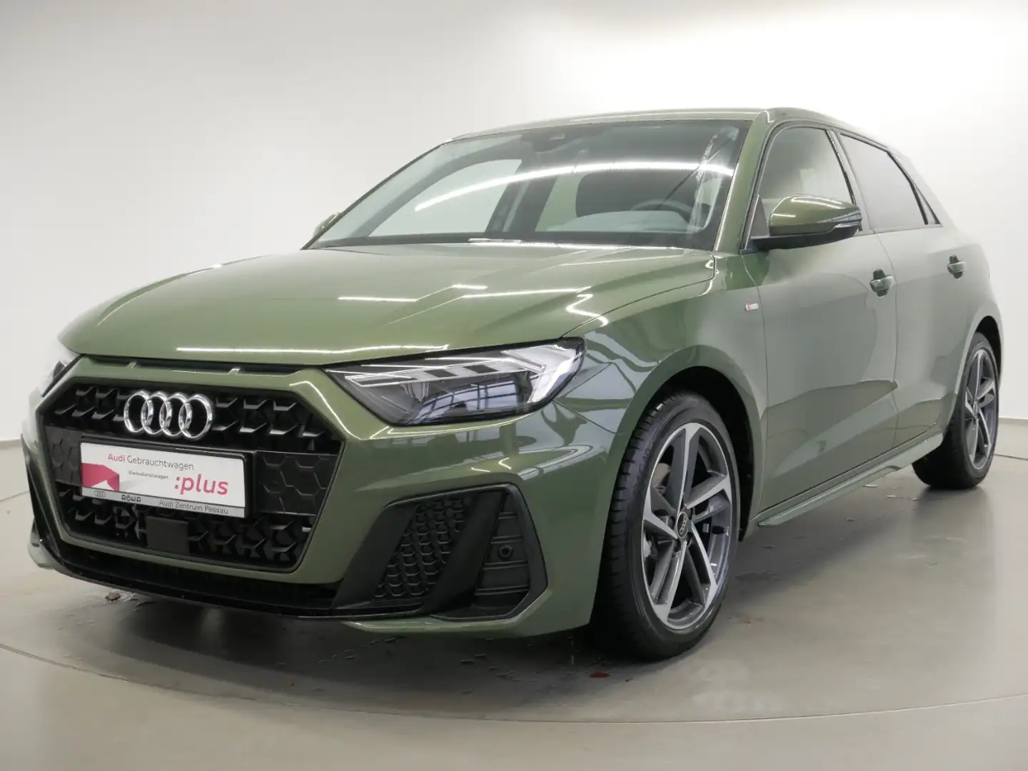 Audi A1 Sportback 30 TFSI S line LED virt. Cock. NAVI+ PDC Grün - 2