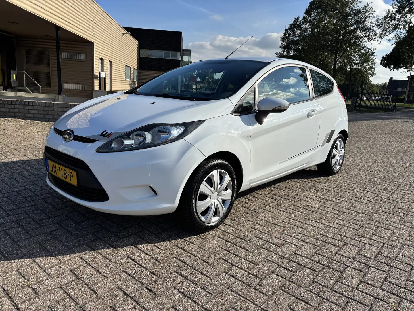 Ford Fiesta 1.25 Limited [ airco,audio ] Wit - 1