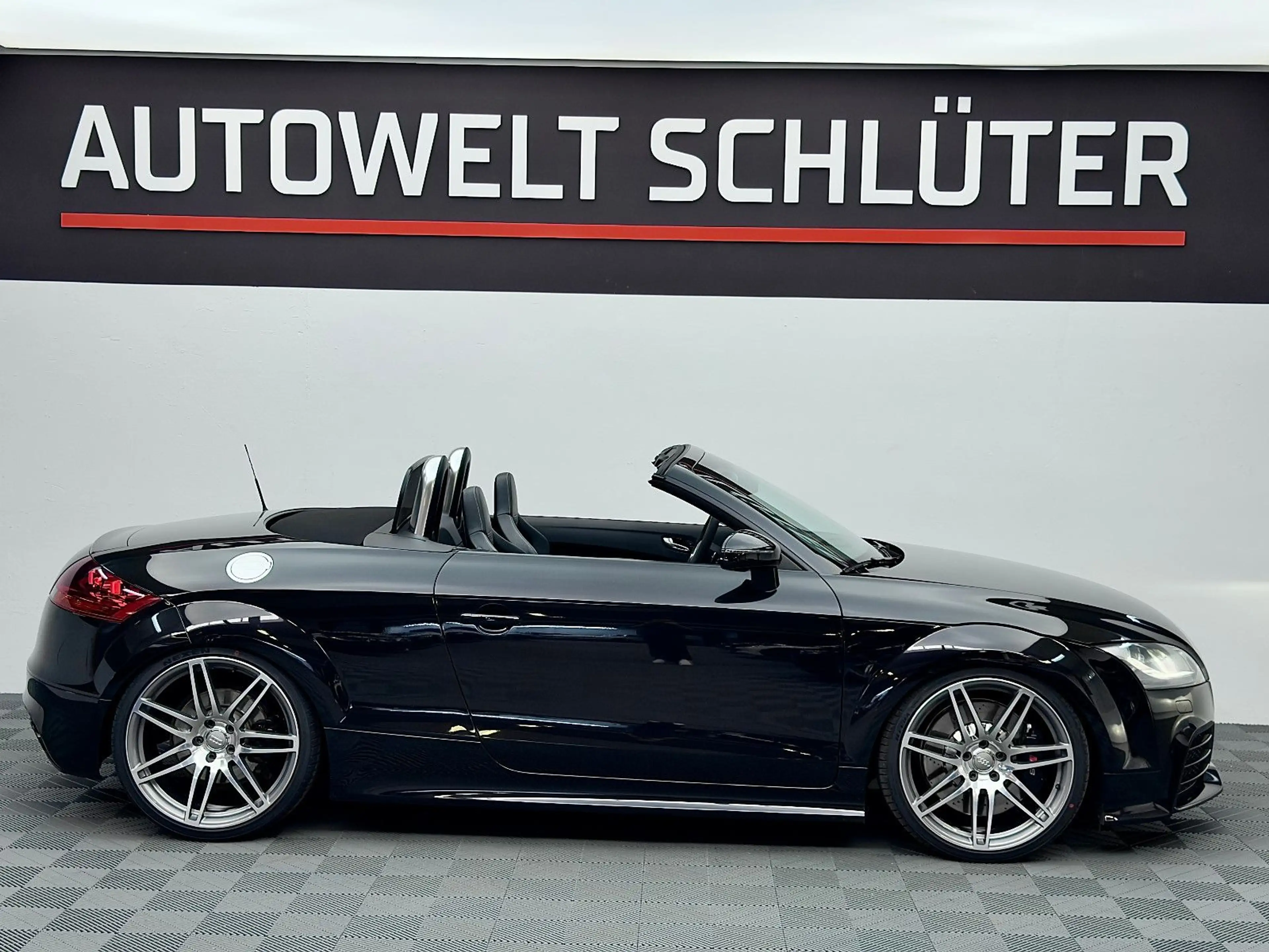 Audi TT RS Roadster quattro Xenon*Schale*PDC*Bose*SHZ — photo 11