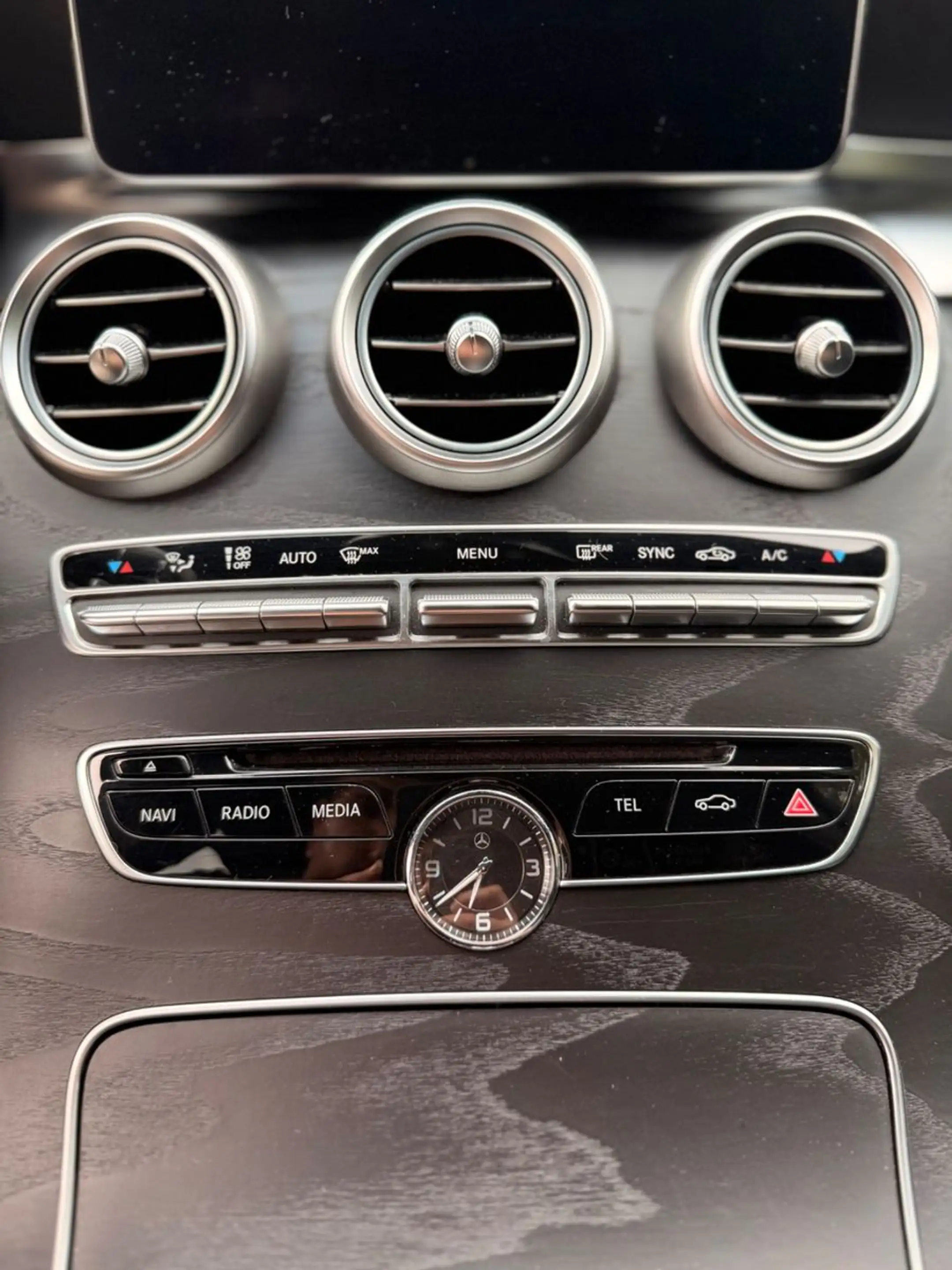 Mercedes-Benz C 400 T-Modell 4Matic *AMG-LINE*PANO*LED* — photo 12