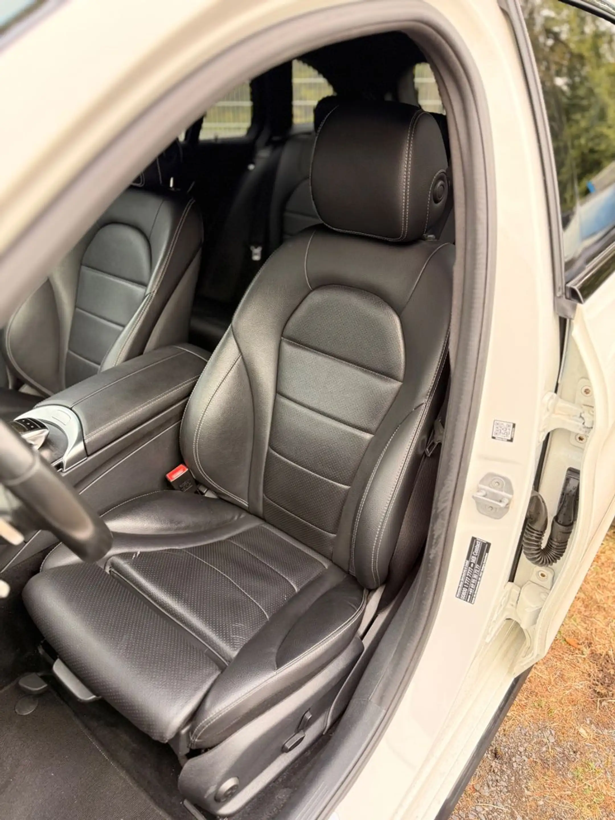 Mercedes-Benz C 400 T-Modell 4Matic *AMG-LINE*PANO*LED* — photo 14