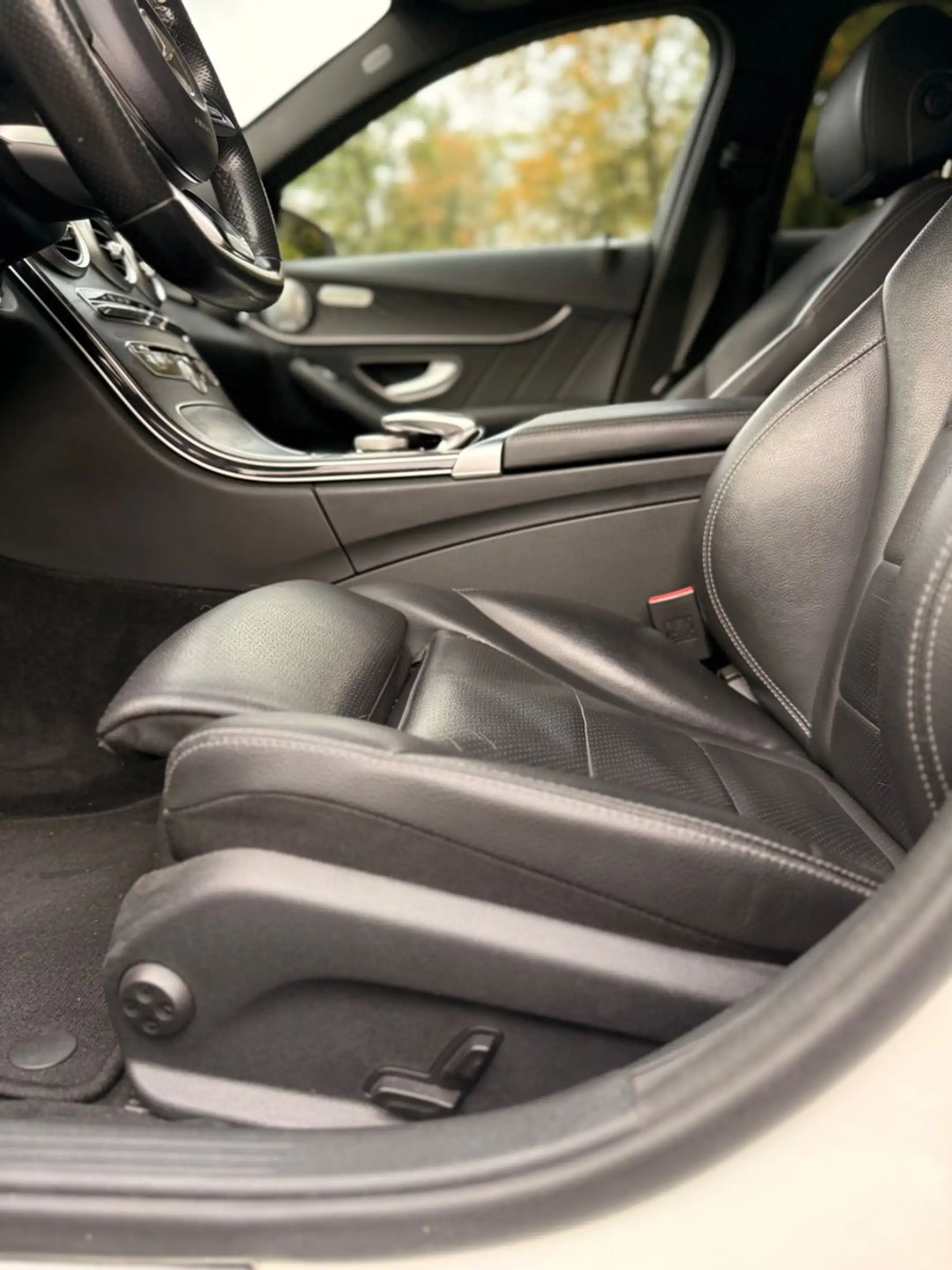 Mercedes-Benz C 400 T-Modell 4Matic *AMG-LINE*PANO*LED* — photo 15