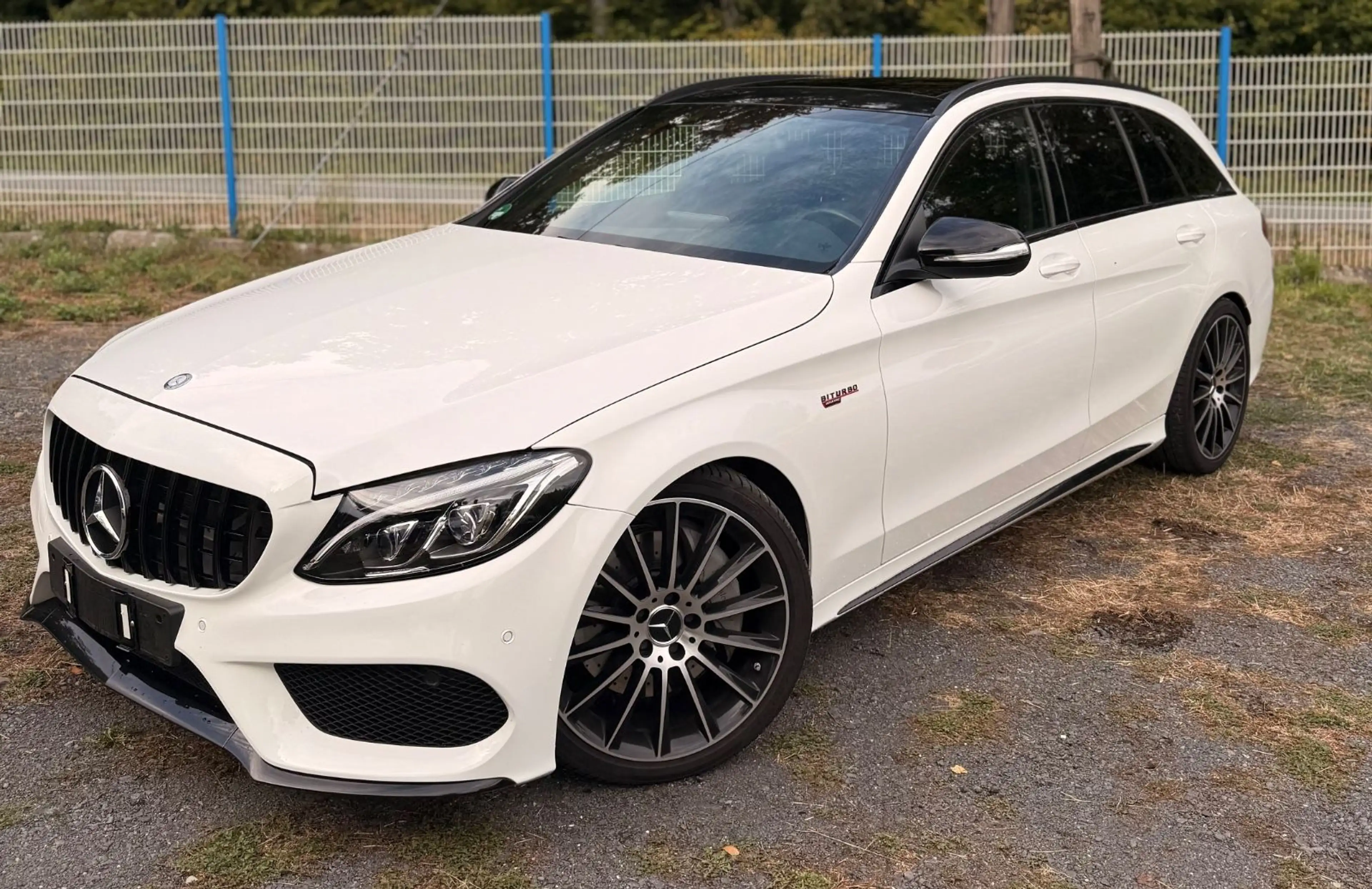 Mercedes-Benz C 400 T-Modell 4Matic *AMG-LINE*PANO*LED* — photo 2