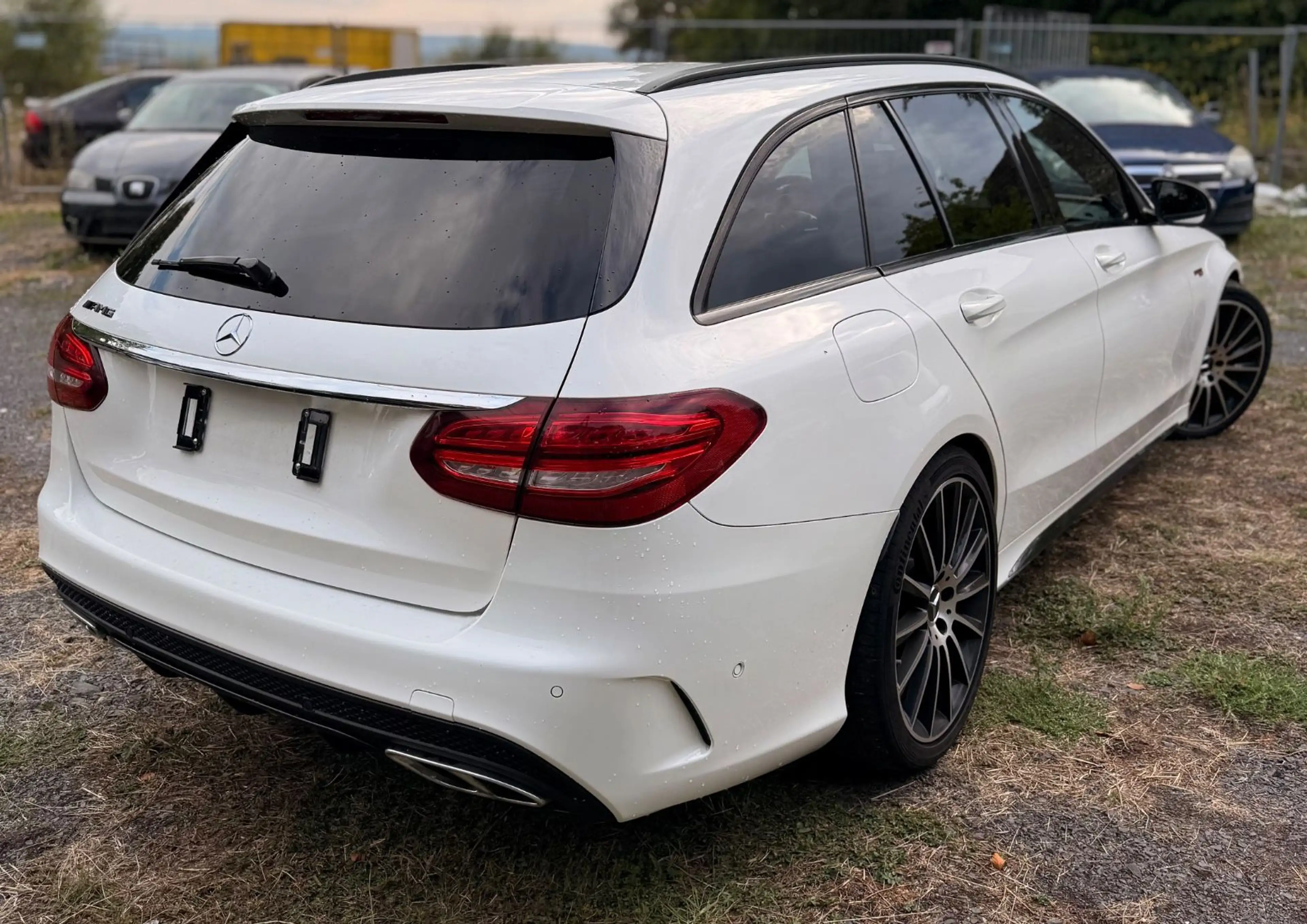 Mercedes-Benz C 400 T-Modell 4Matic *AMG-LINE*PANO*LED* — photo 5