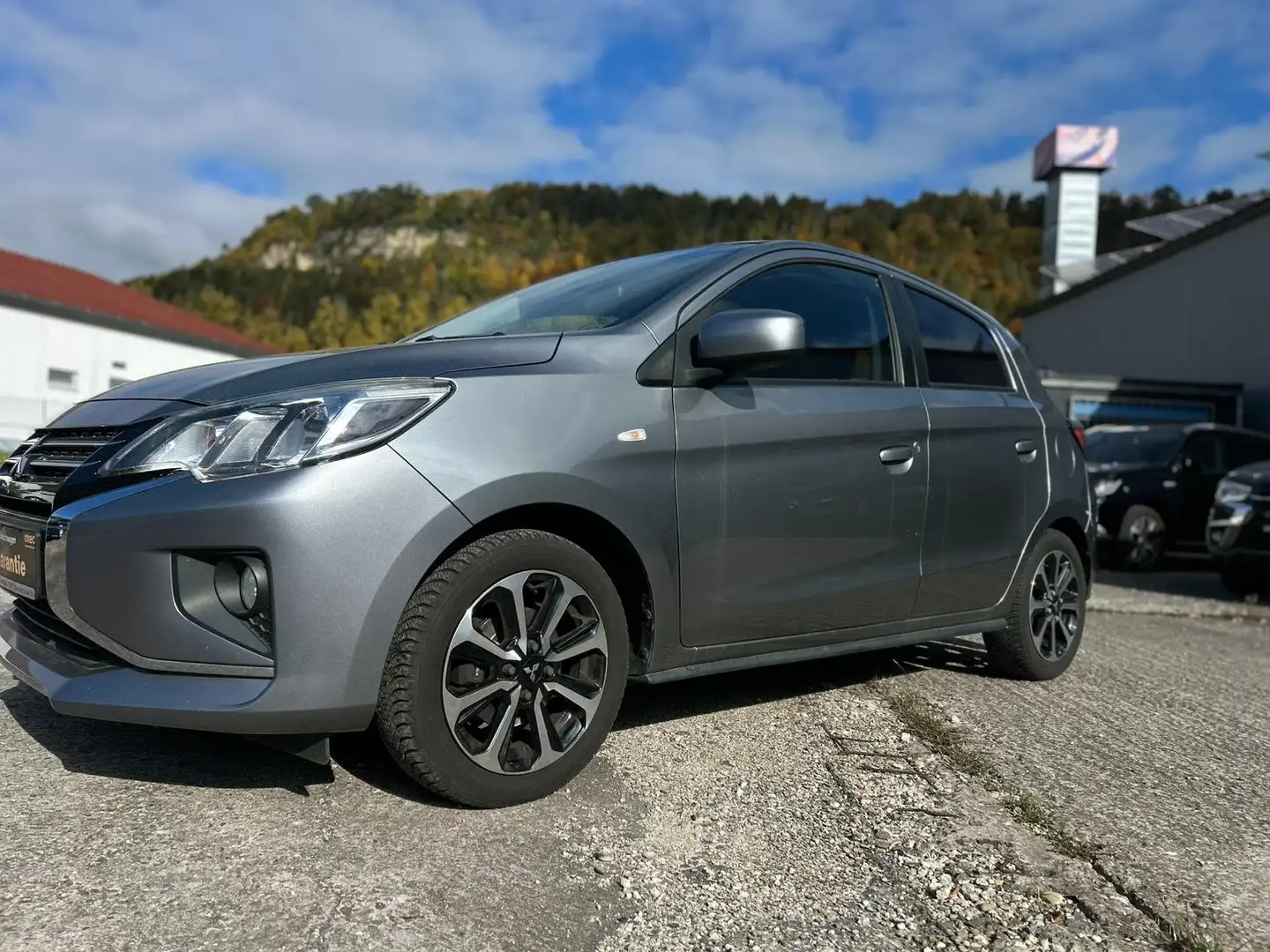 Mitsubishi Space Star 1.2 Edition+VieleGARANTIE Automatik/Klima Carplay Grau - 2